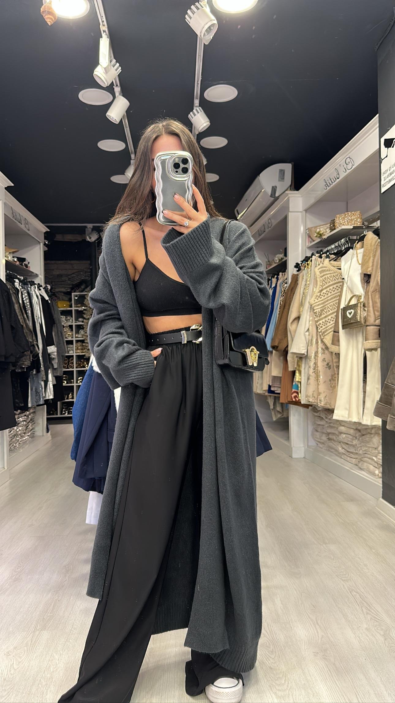 Siyah Önü Açık Şal Yaka Uzun Hırka 