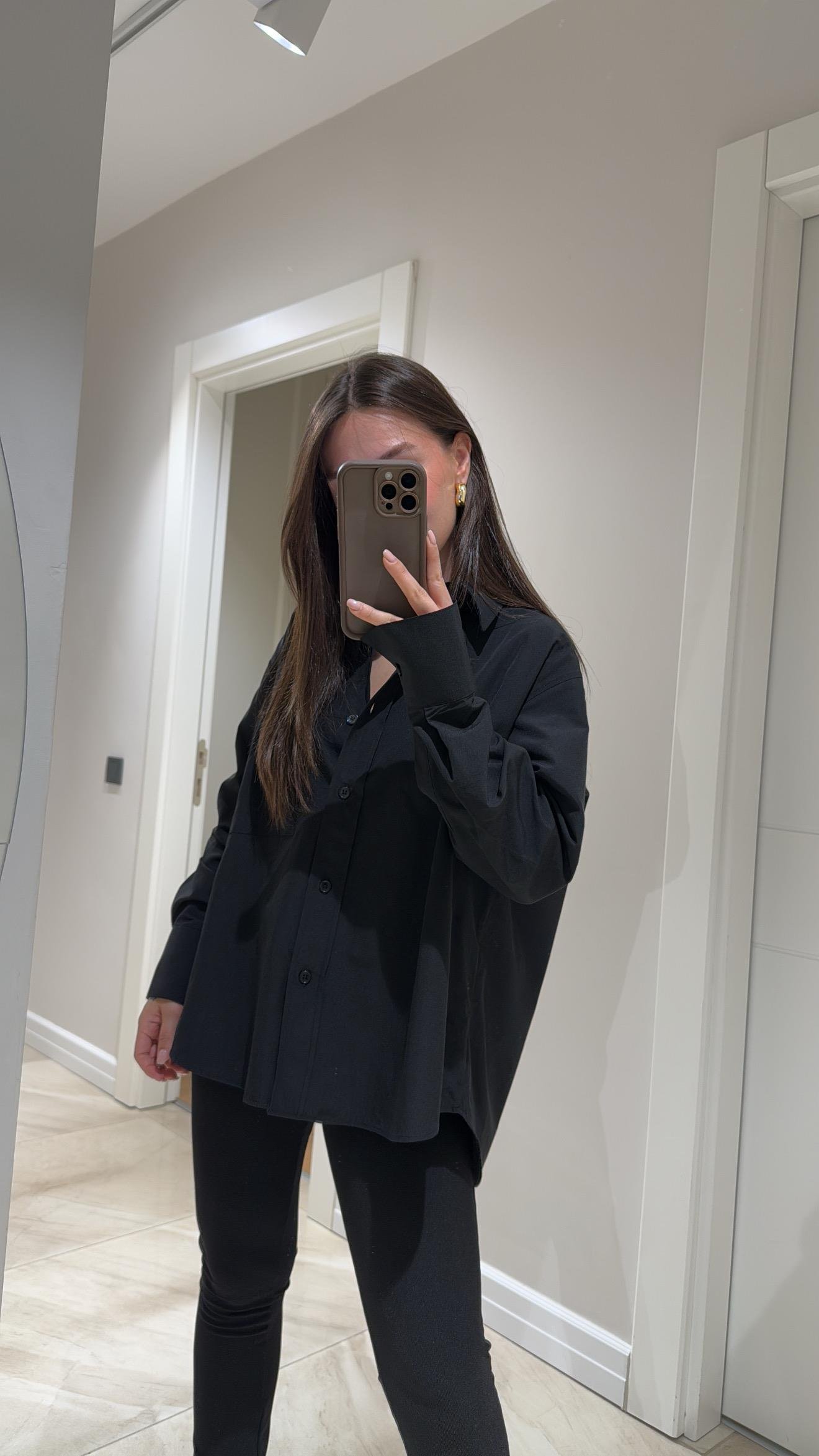 Siyah Tek Cepli Poplin Kumaş Ravi Gömlek 