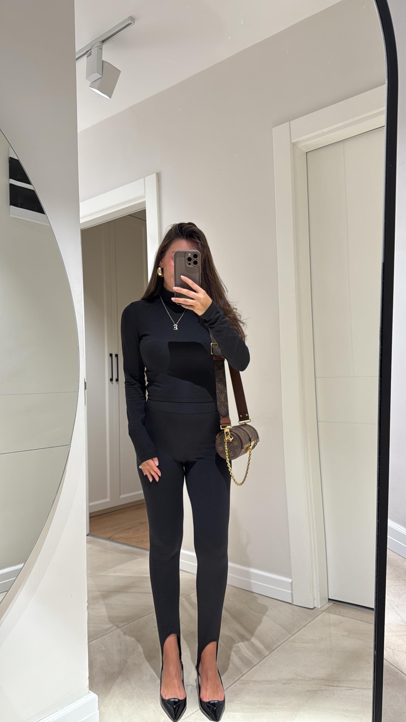 Siyah Topuk Lastikli Tayt