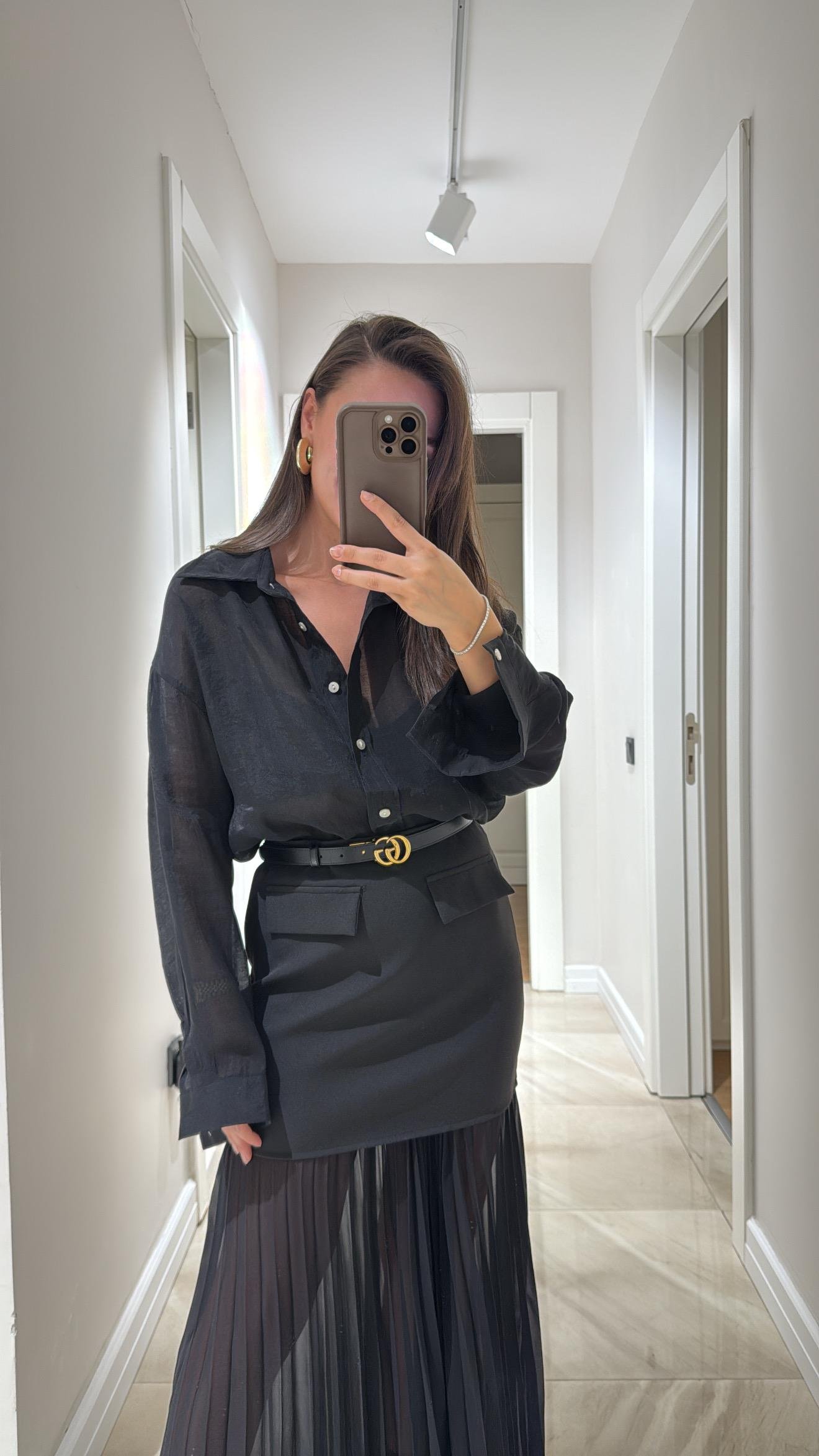 Siyah Transparan İpeksi Gömlek 