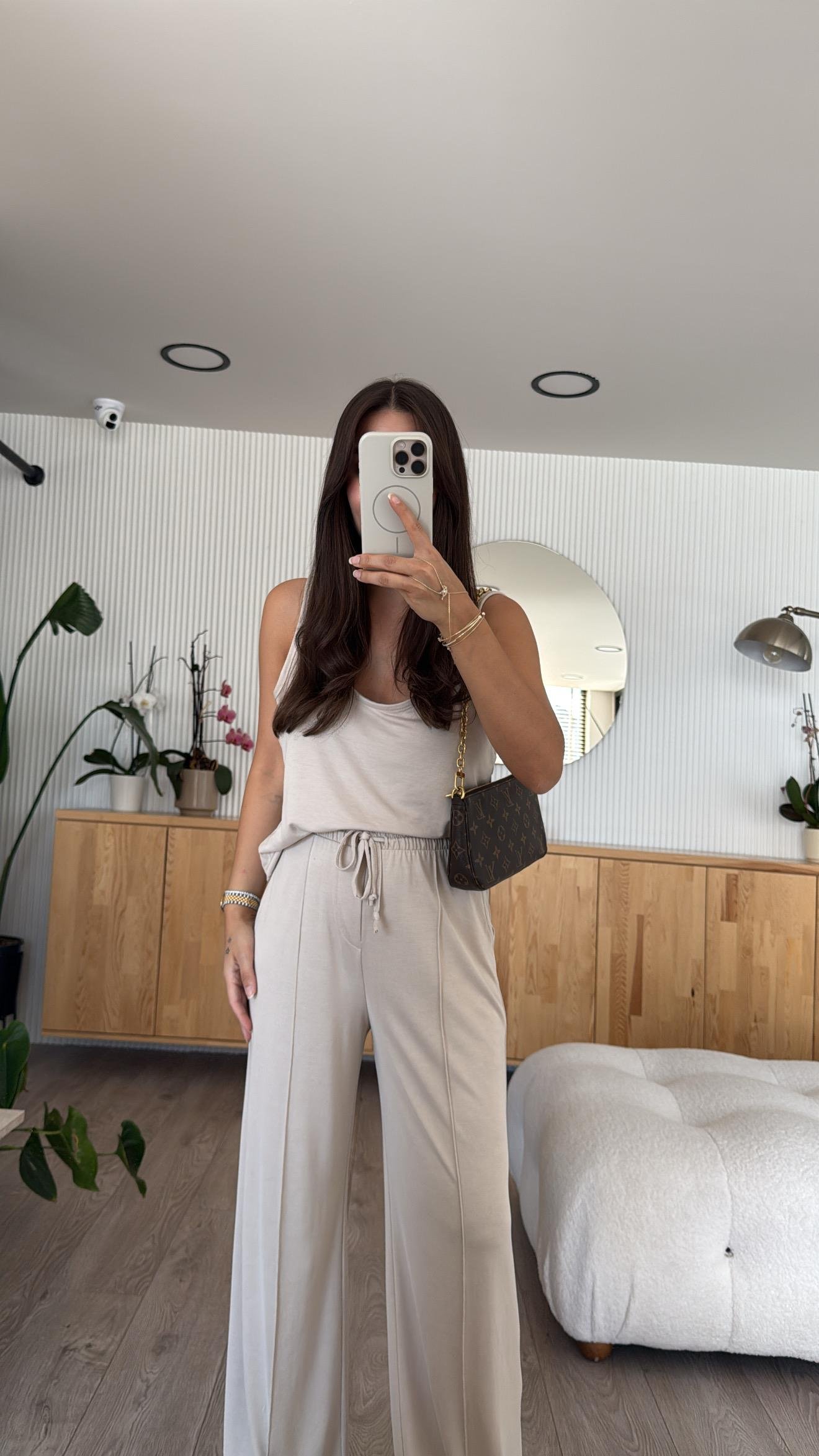 Taş Atletli Marka Model Modal Takım