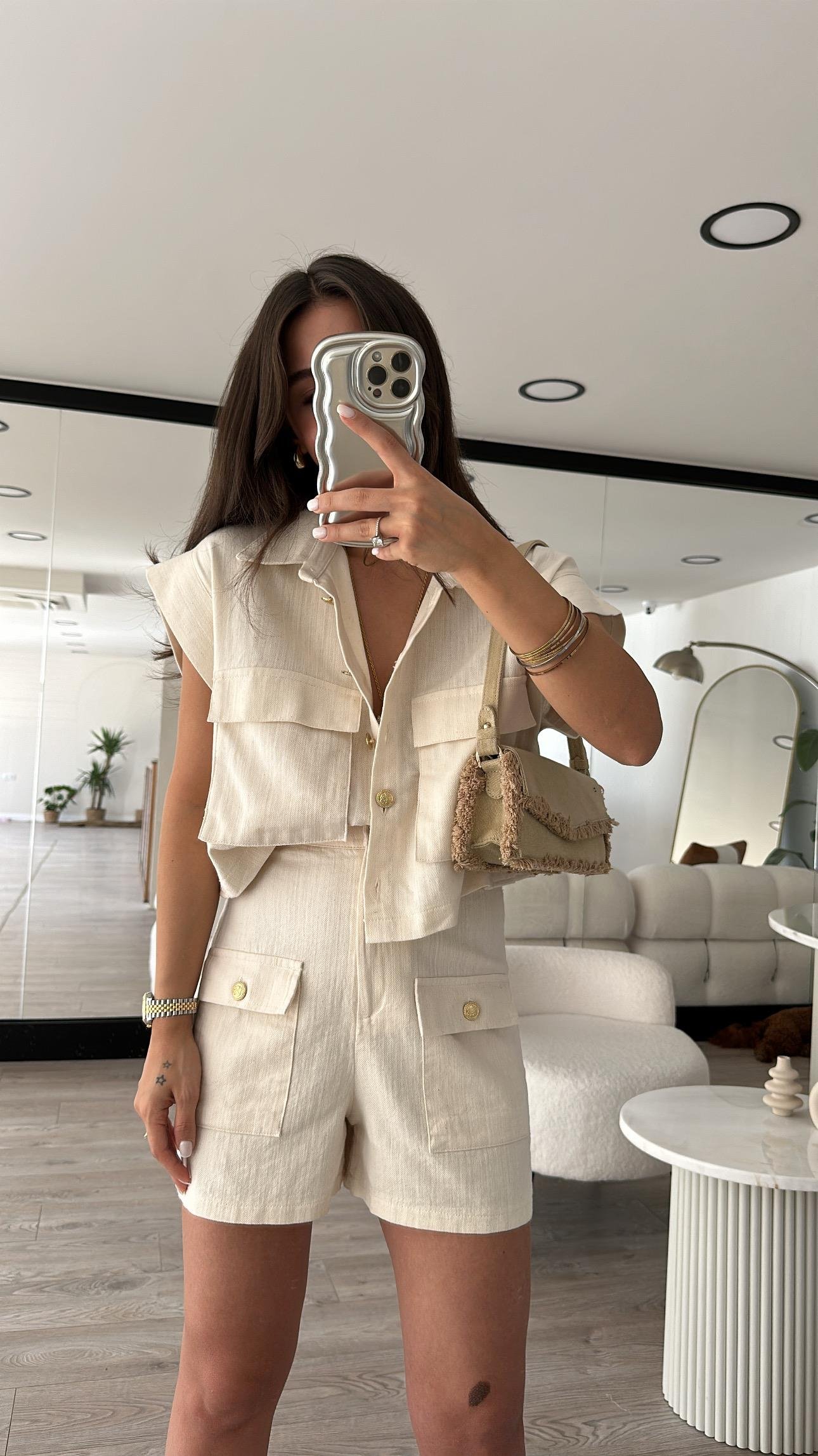 Taş Gold Düğmeli Keten Gömlek