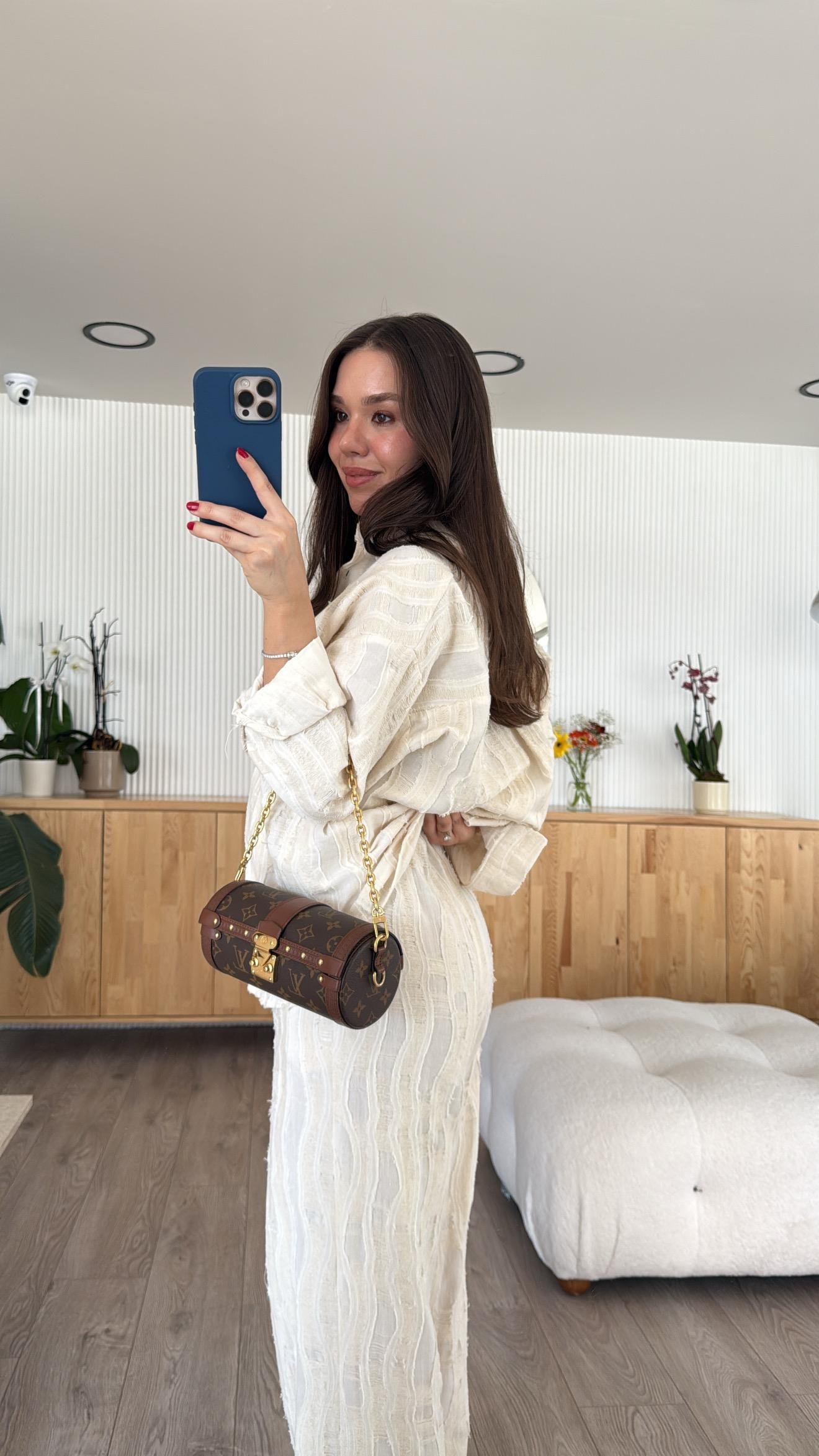 Bej Kendinden Dalgalı Gömlek Takım 