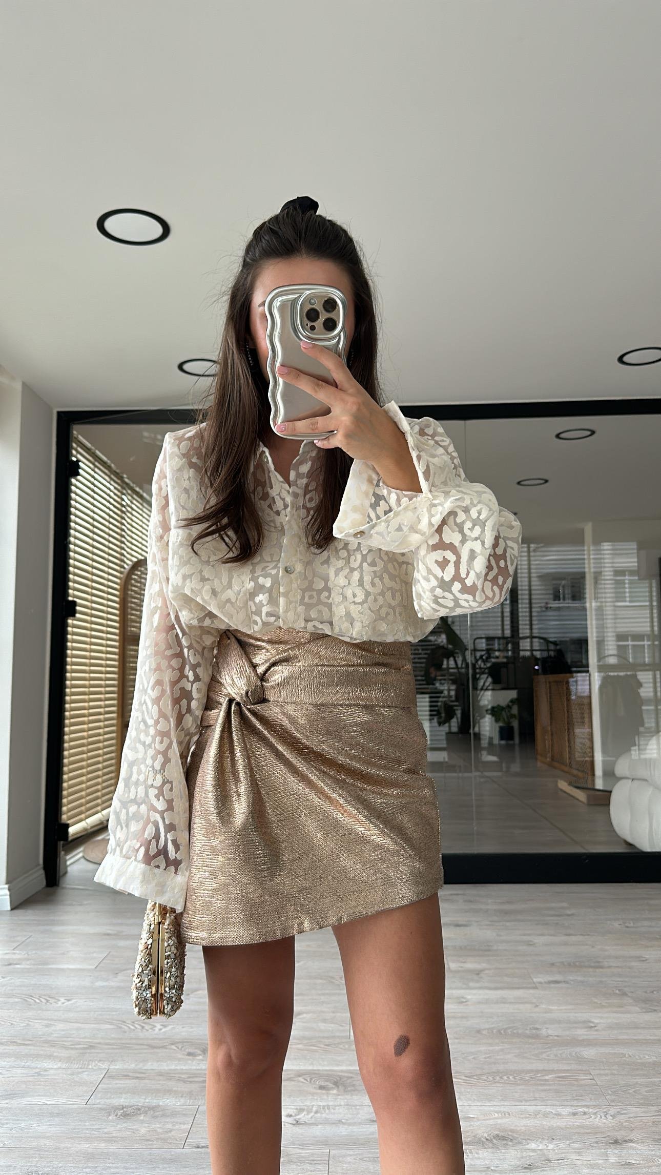 Siyah Arka Tül Detaylı Oversize Gömlek 