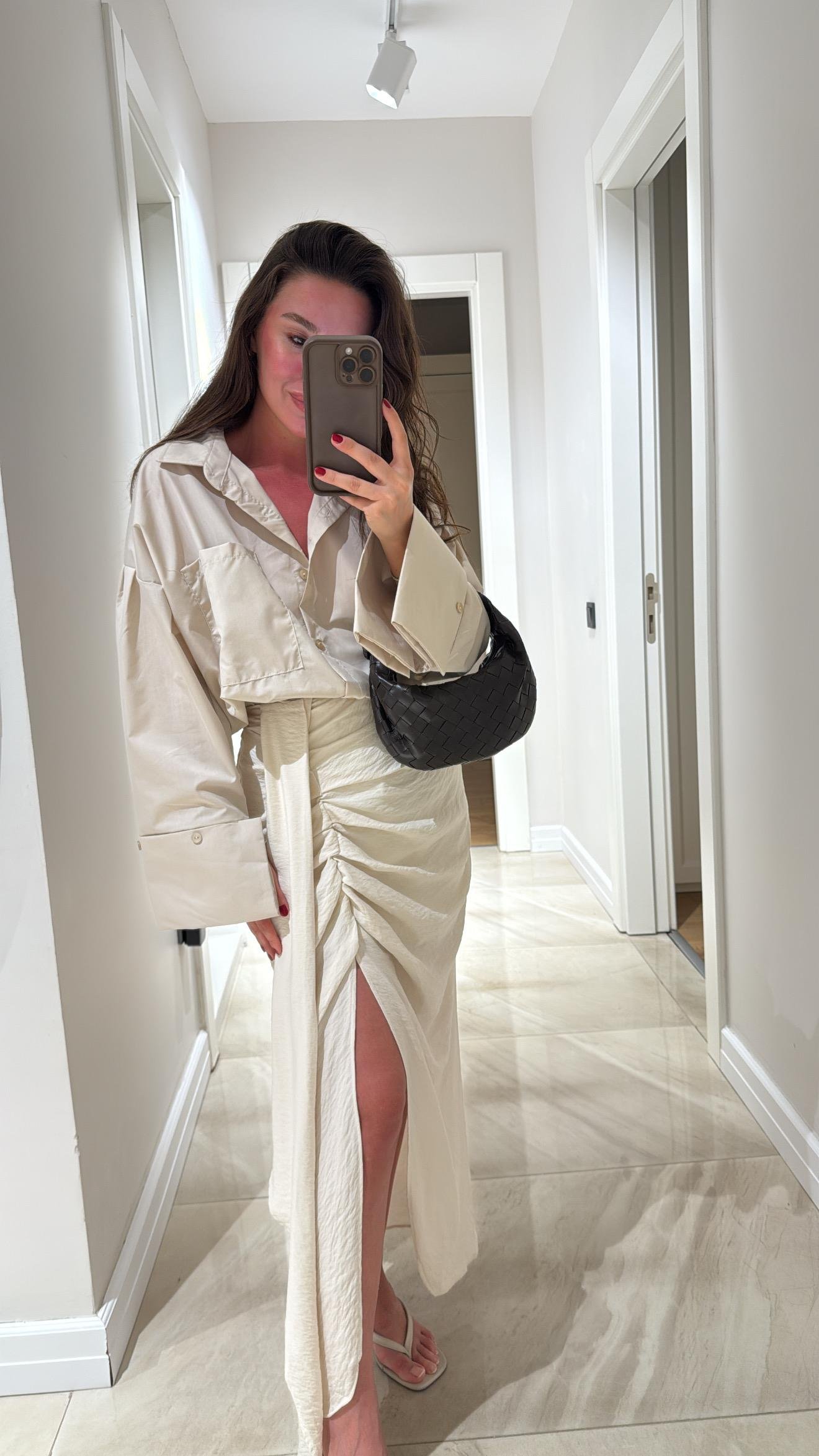 Taş Ön Büzgülü Yırtmaçlı Etek