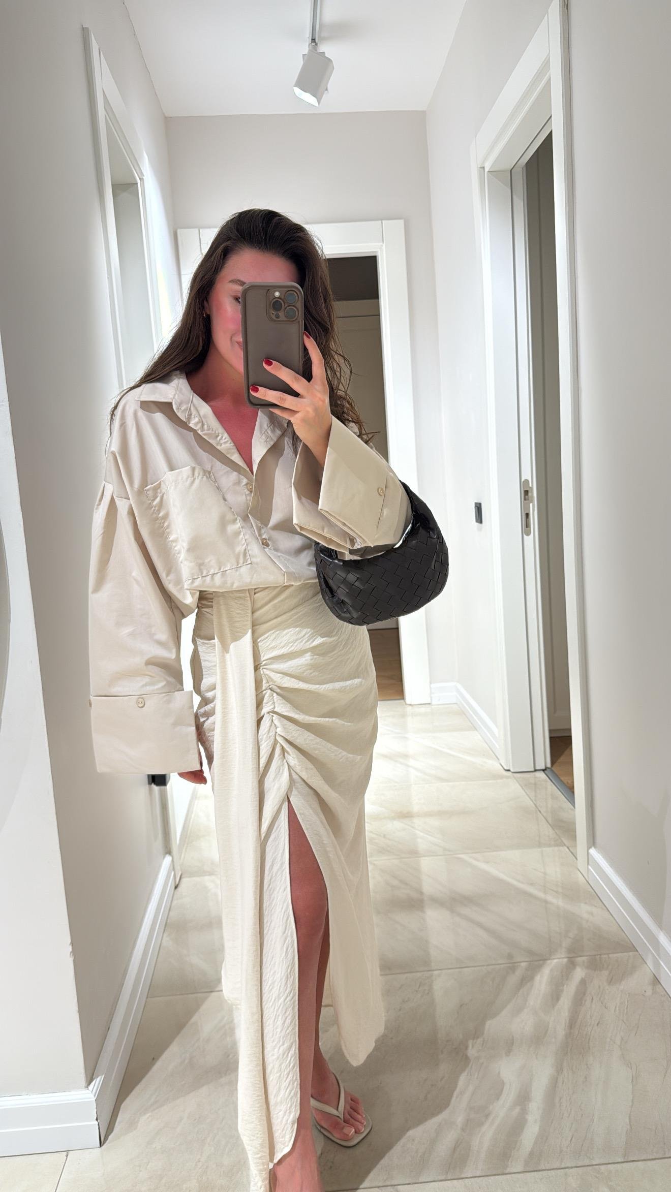 Taş Ön Büzgülü Yırtmaçlı Etek