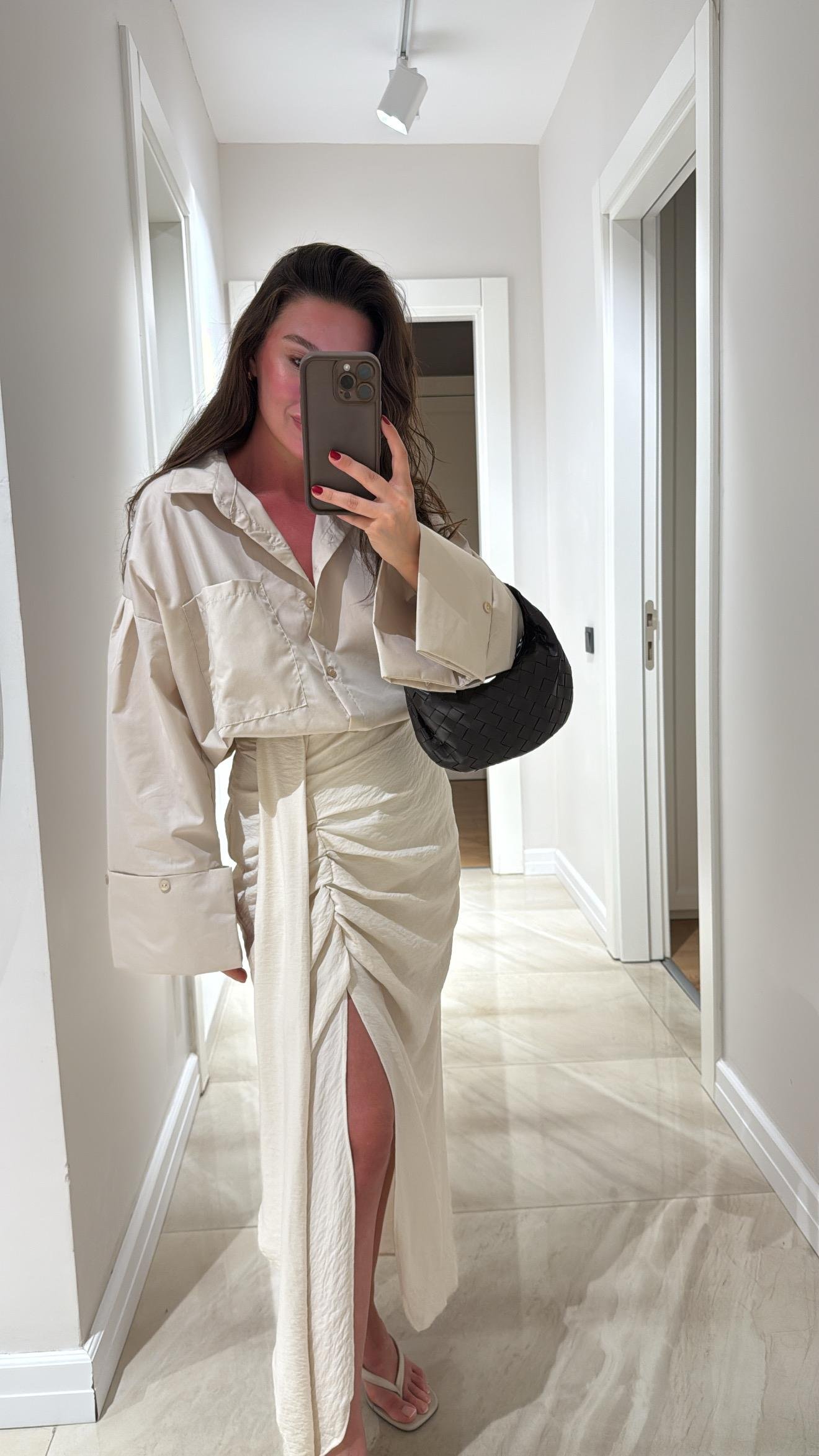 Taş Ön Büzgülü Yırtmaçlı Etek