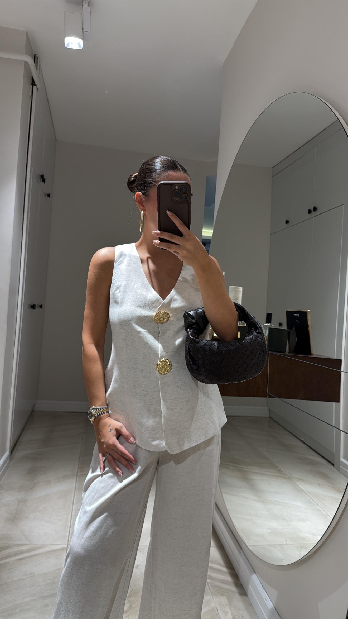 Taş Renk Büyük Gold Düğmeli Keten Yelek 