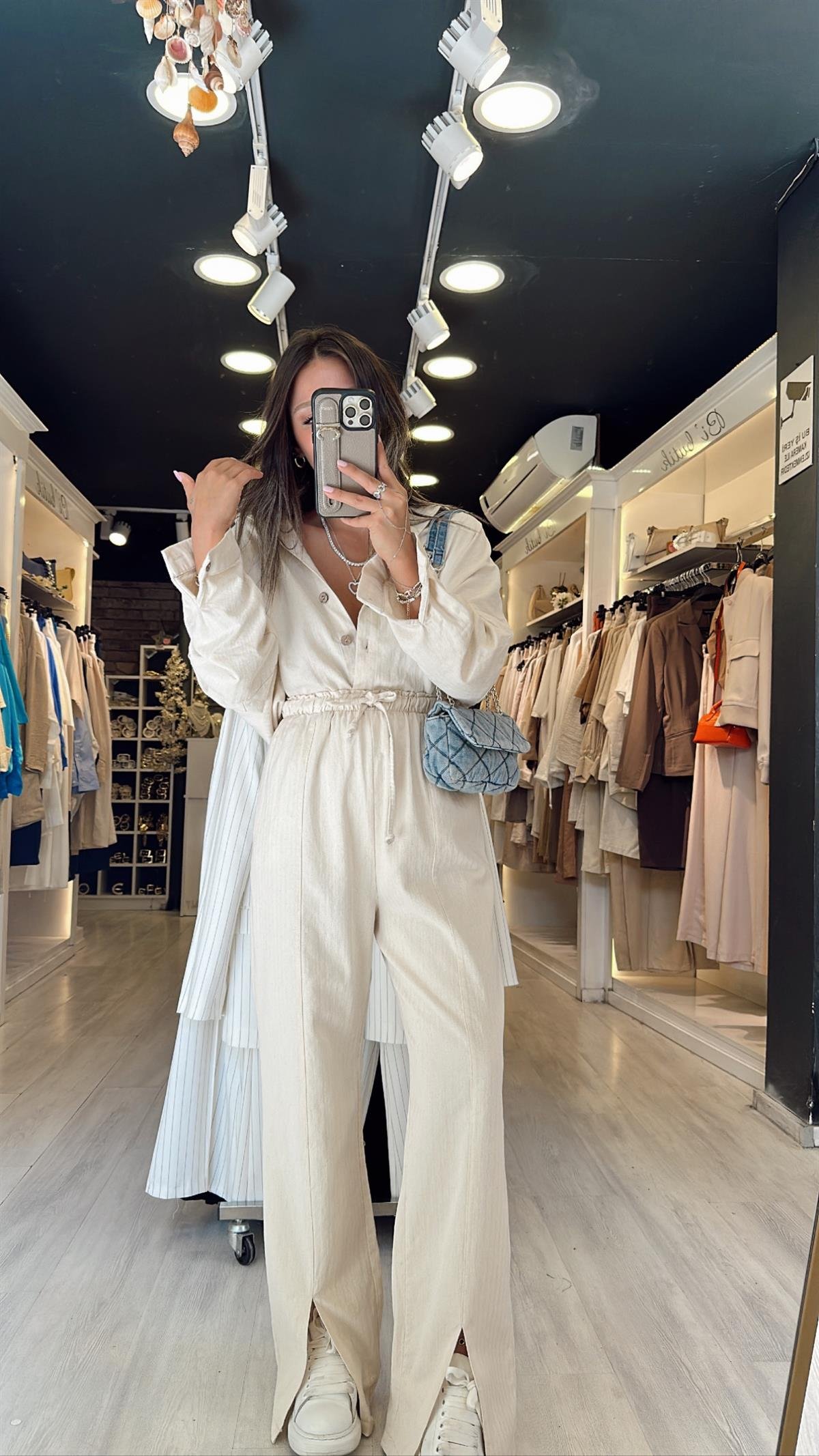 Taş Renk Ön Yırtmaç Detaylı Beli Lastikli Keten Pantolon
