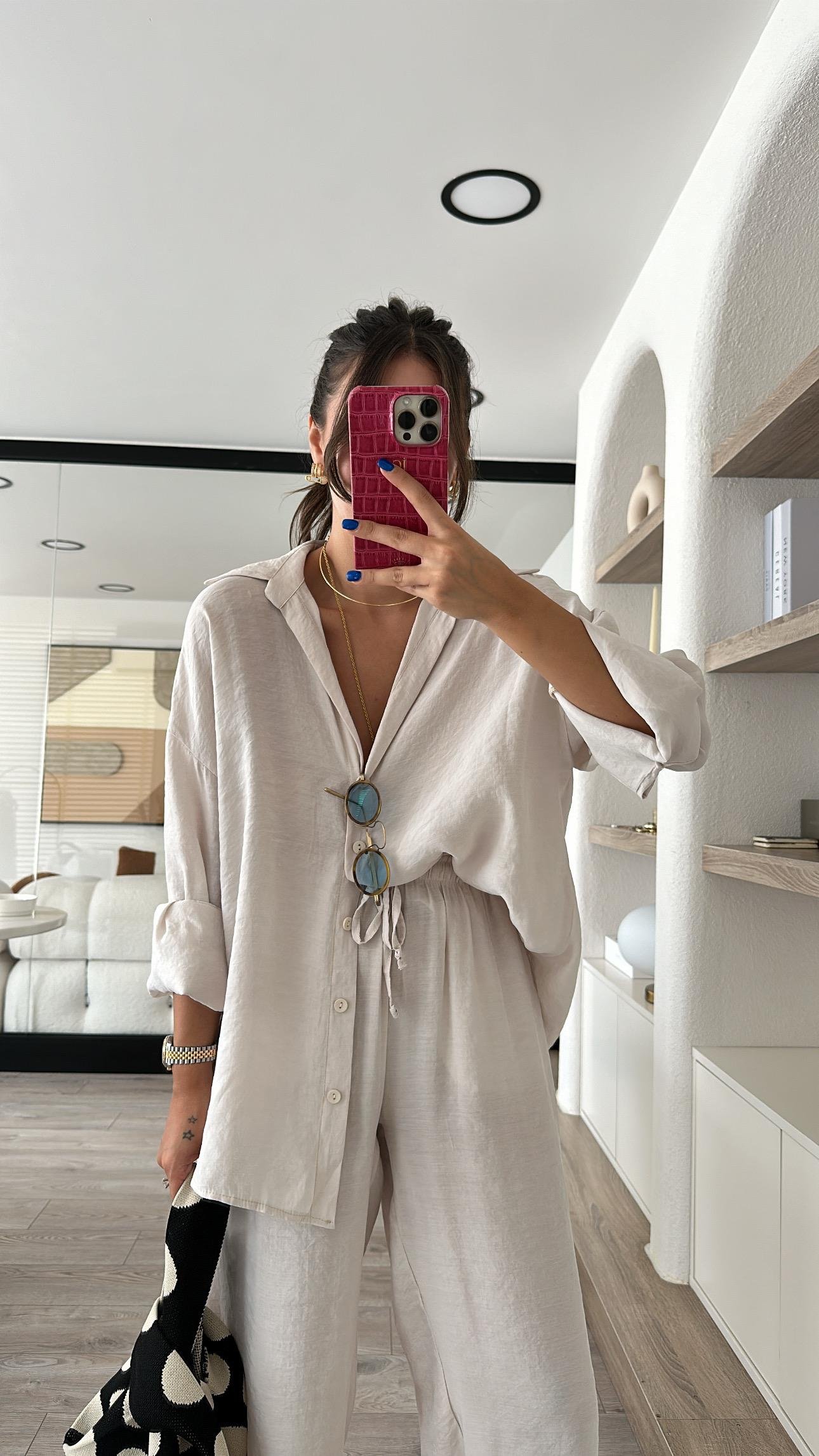 Taş V Yaka Tensel Kumaş Oversize Gömlek 