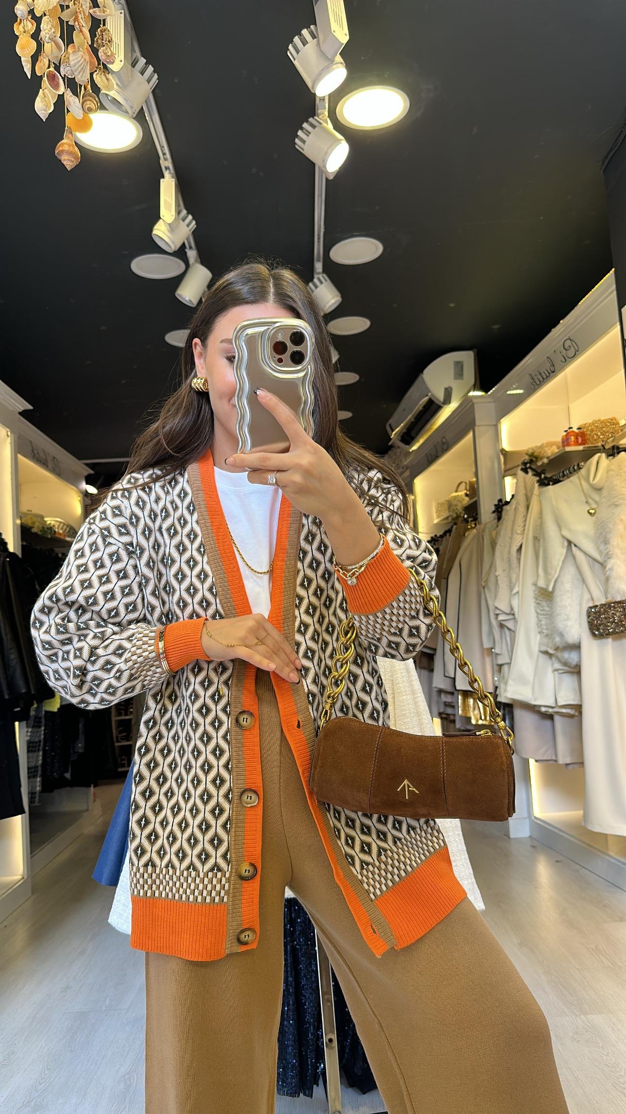 Turuncu Camel Desenli Düğmeli Hırka 