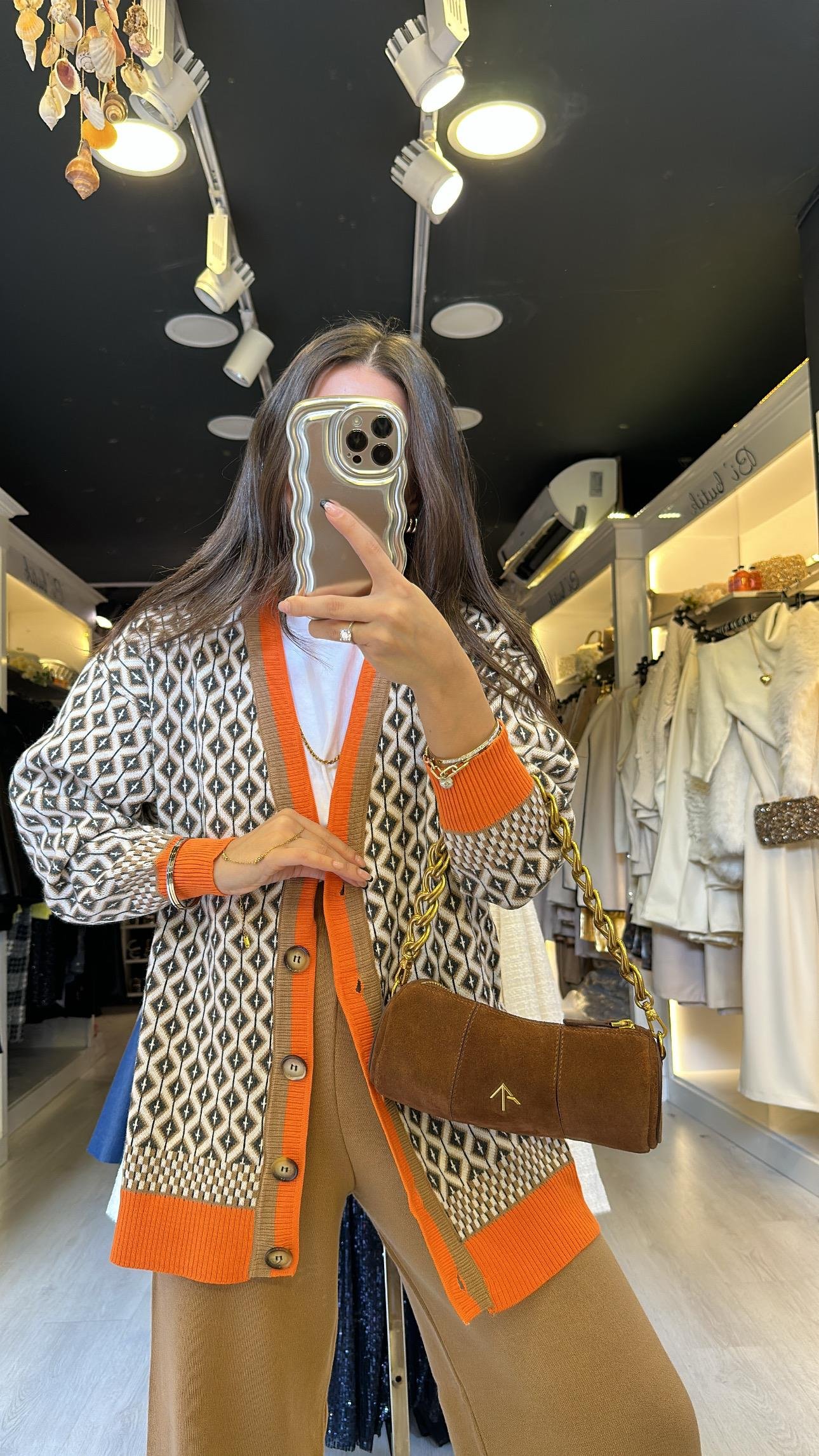 Turuncu Camel Desenli Düğmeli Hırka 