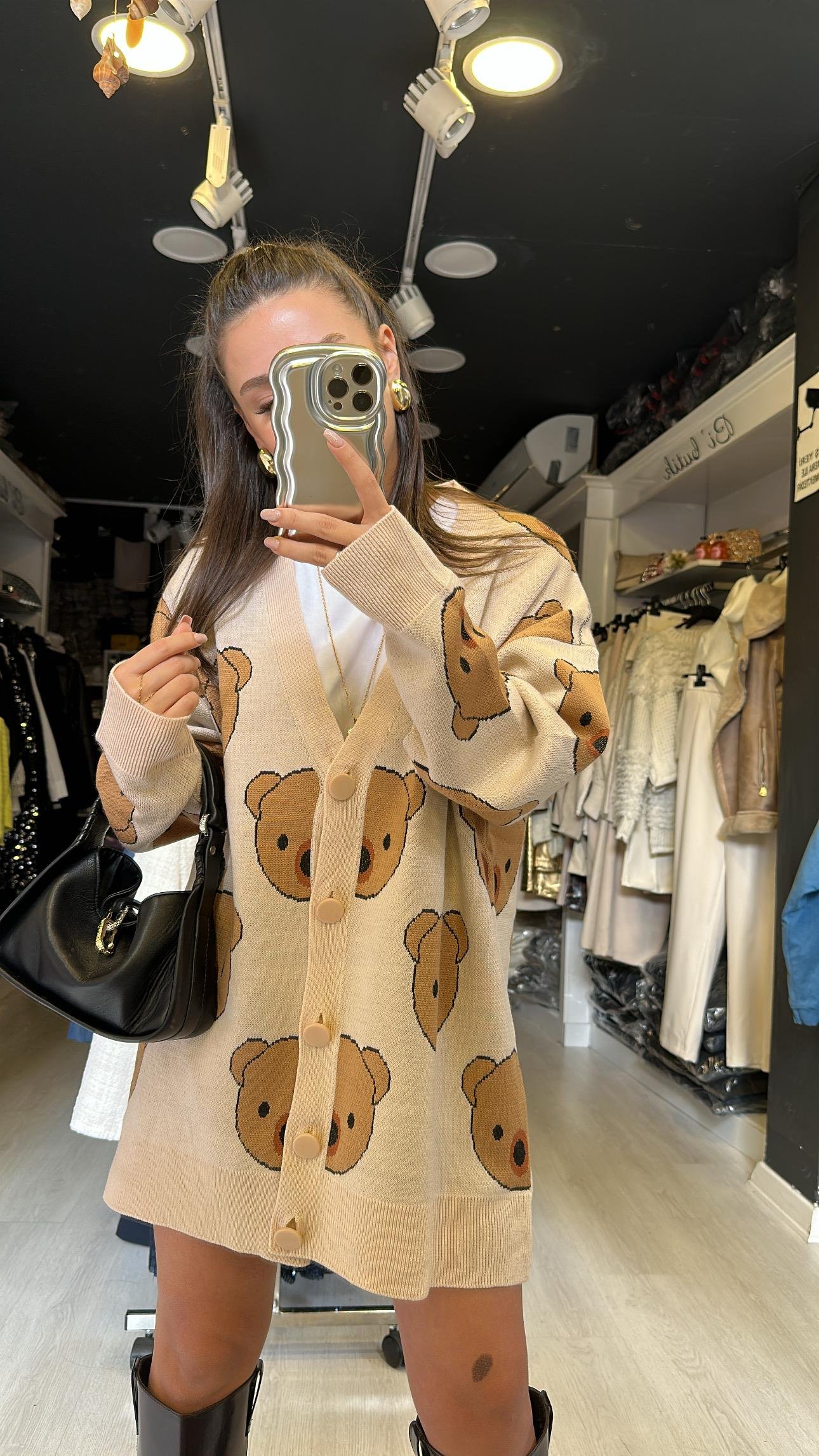 Vanilya Renk Ayıcık Desenli Düğmeli Hırka 