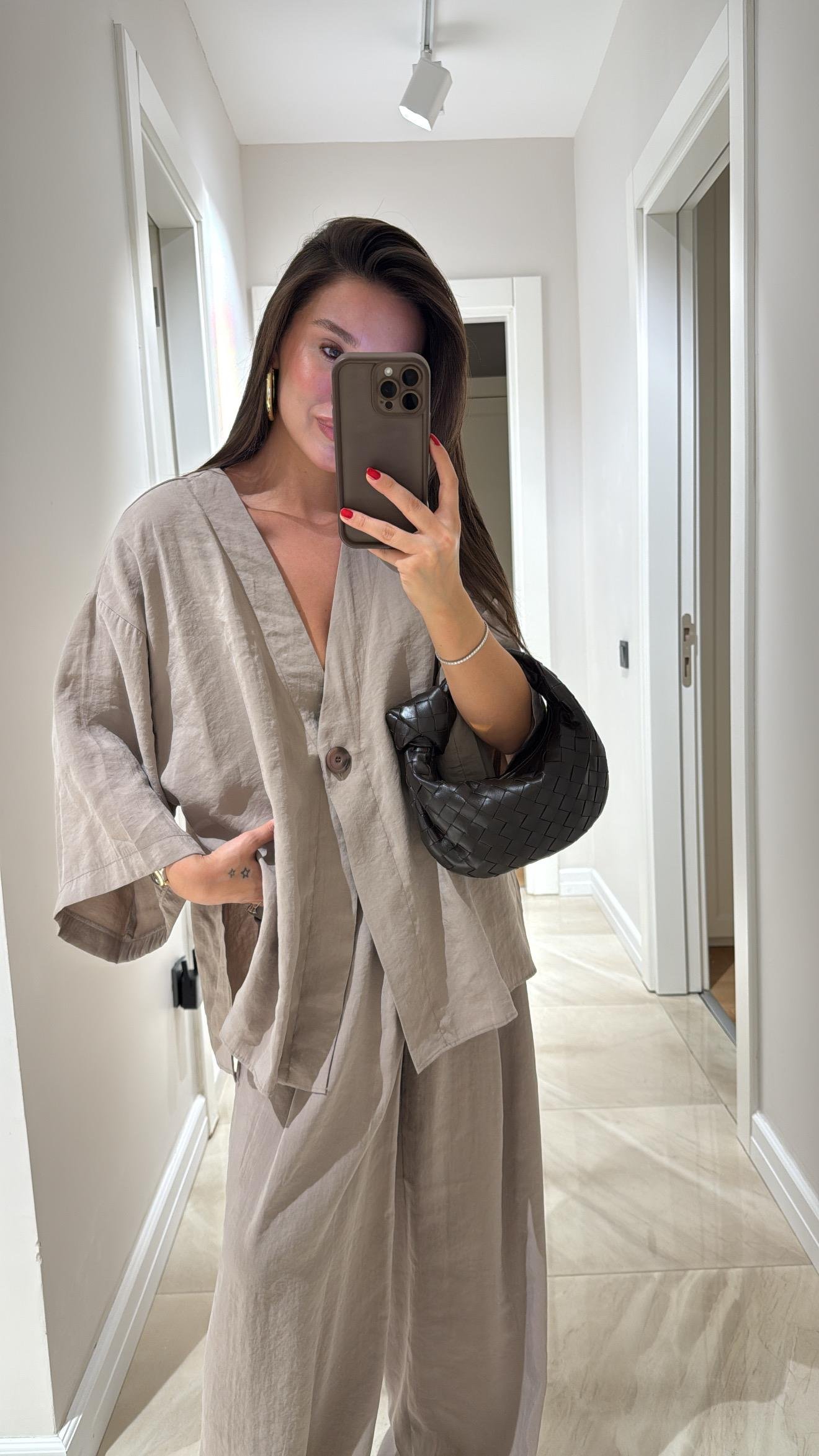 Vizon Önden Bağlamalı Tek Düğmeli Bluz 