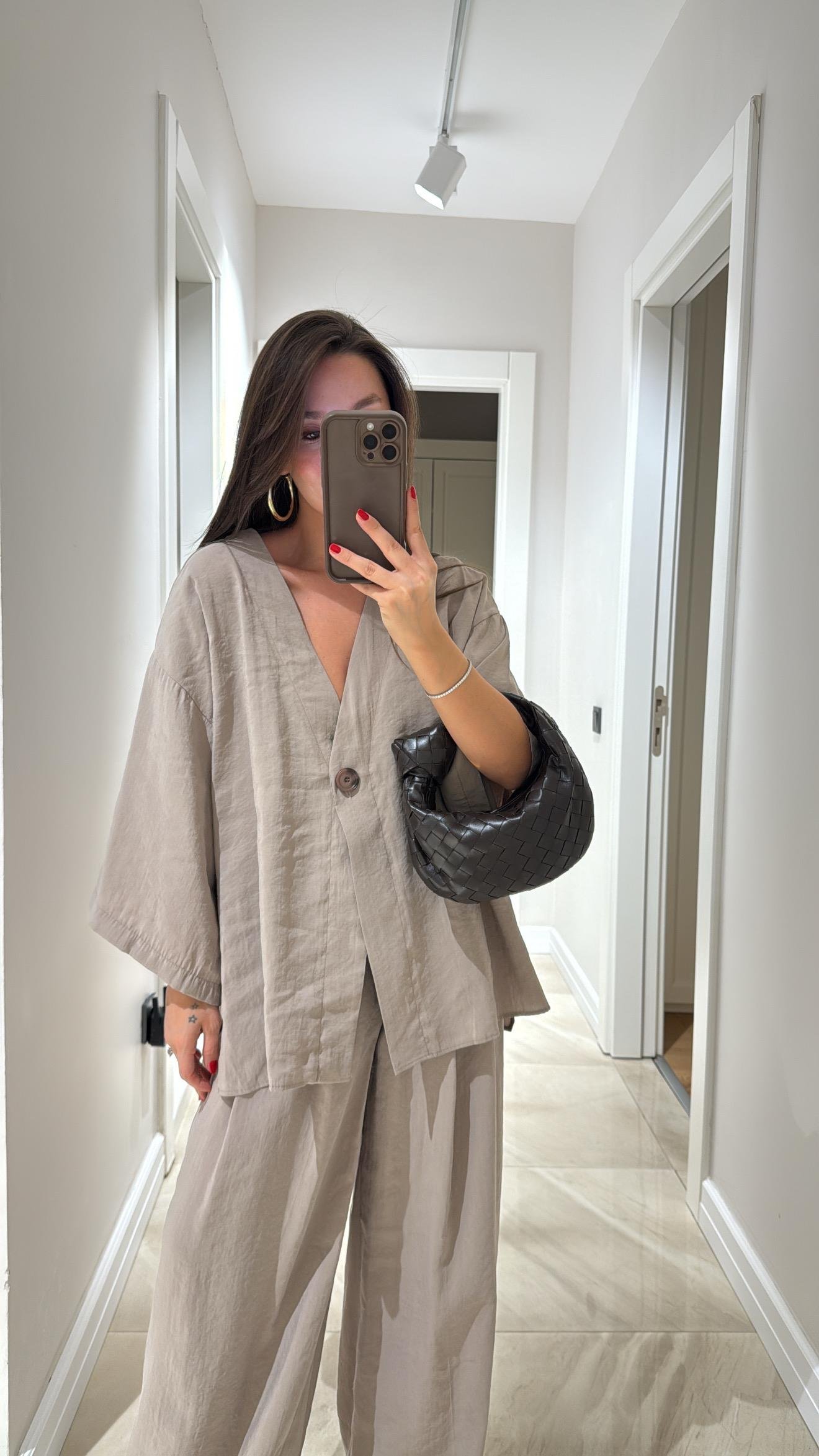 Vizon Önden Bağlamalı Tek Düğmeli Bluz 