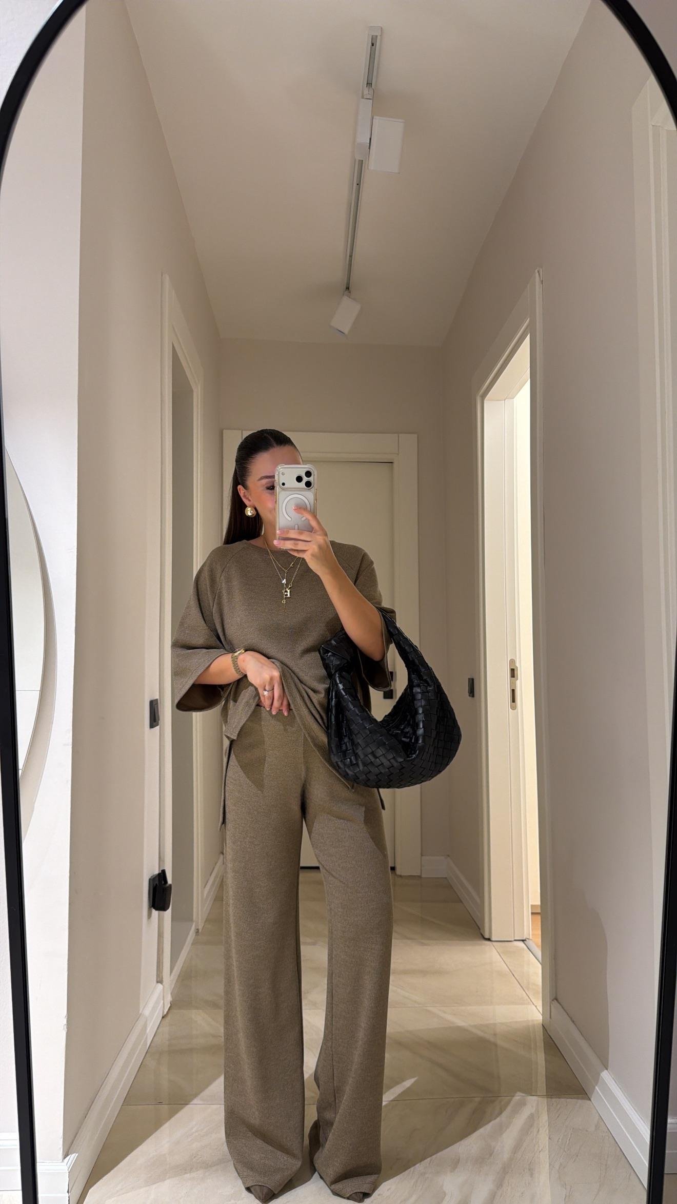 Vizon Yan Yırtmaç Detaylı Pike Takım