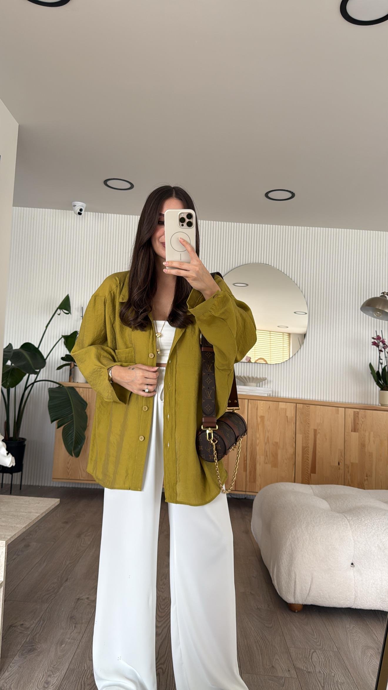 Yağ Yeşili Tensel Kumaş Düşük Omuzlu Oversize Gömlek