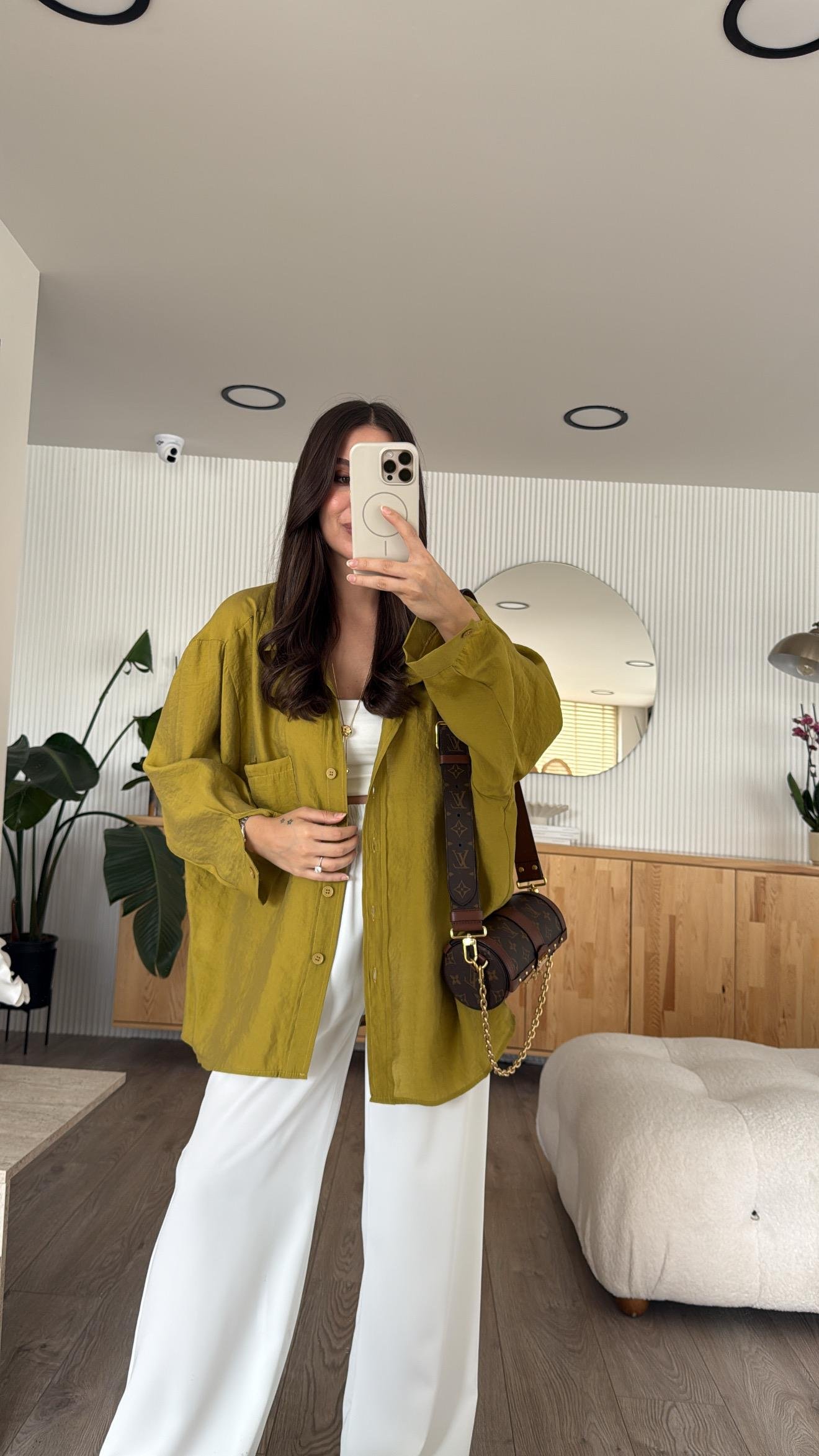 Yağ Yeşili Tensel Kumaş Düşük Omuzlu Oversize Gömlek