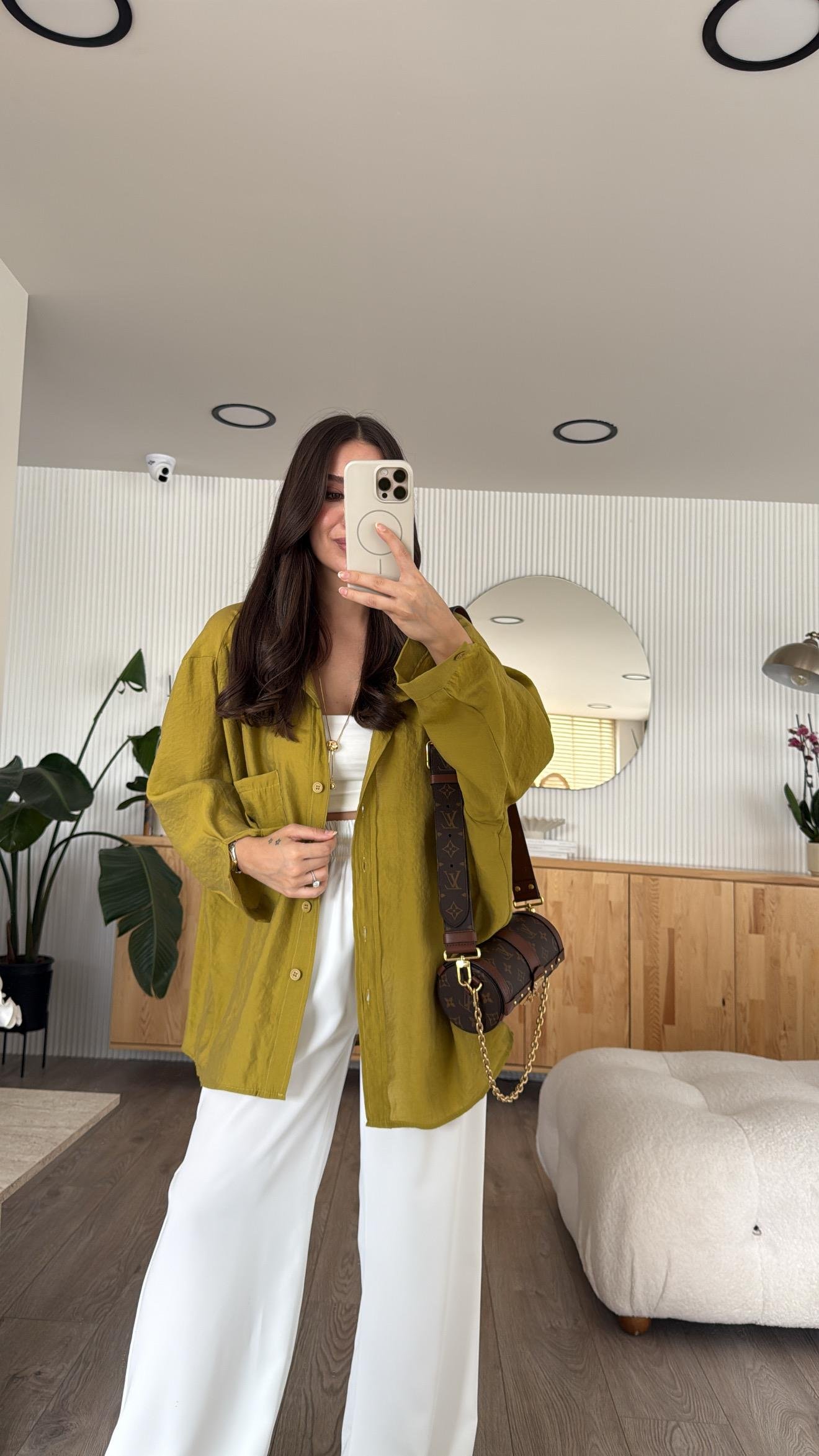 Yağ Yeşili Tensel Kumaş Düşük Omuzlu Oversize Gömlek