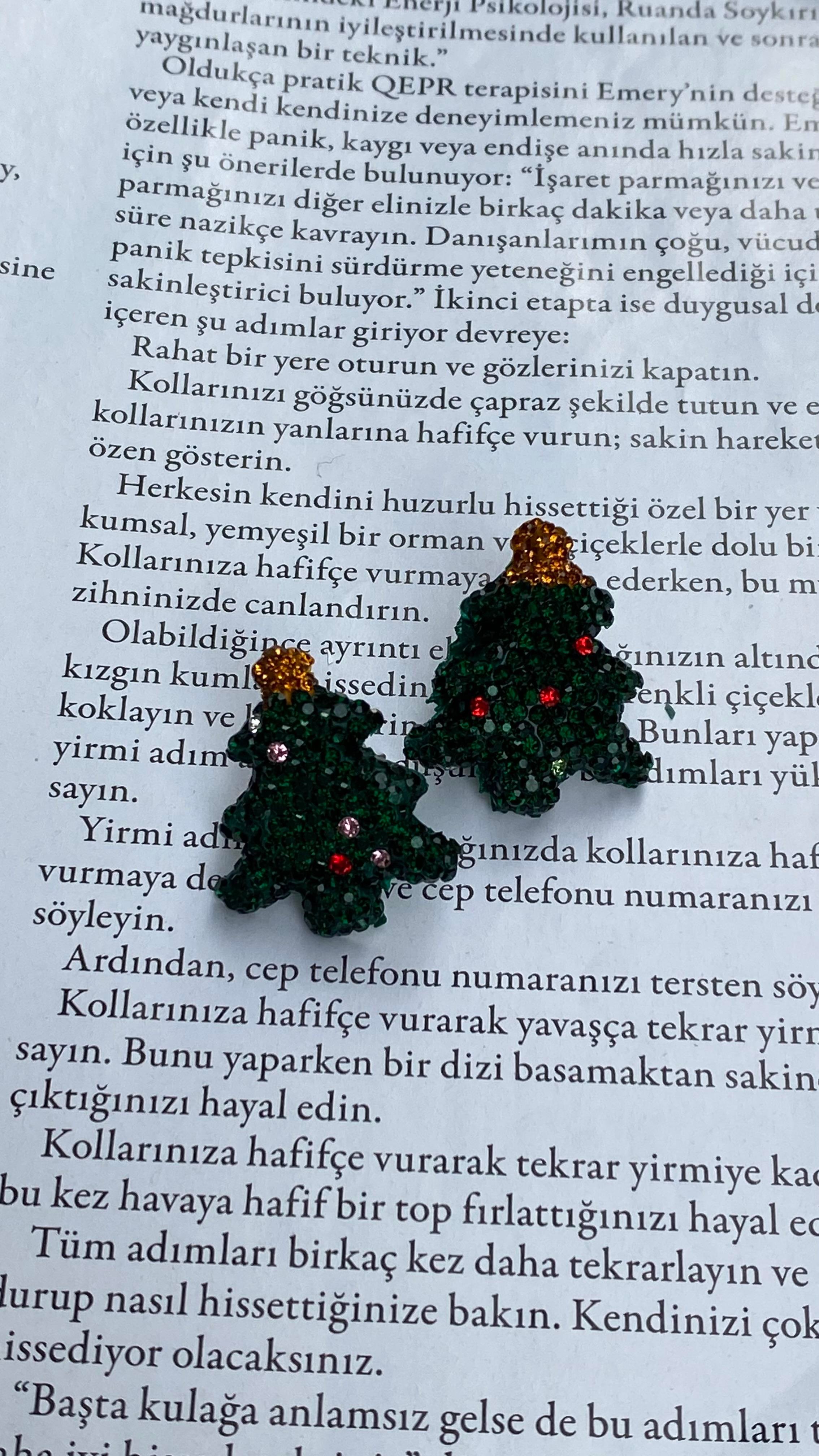 Yeni Yıl Ağaç Temalı Küpe 