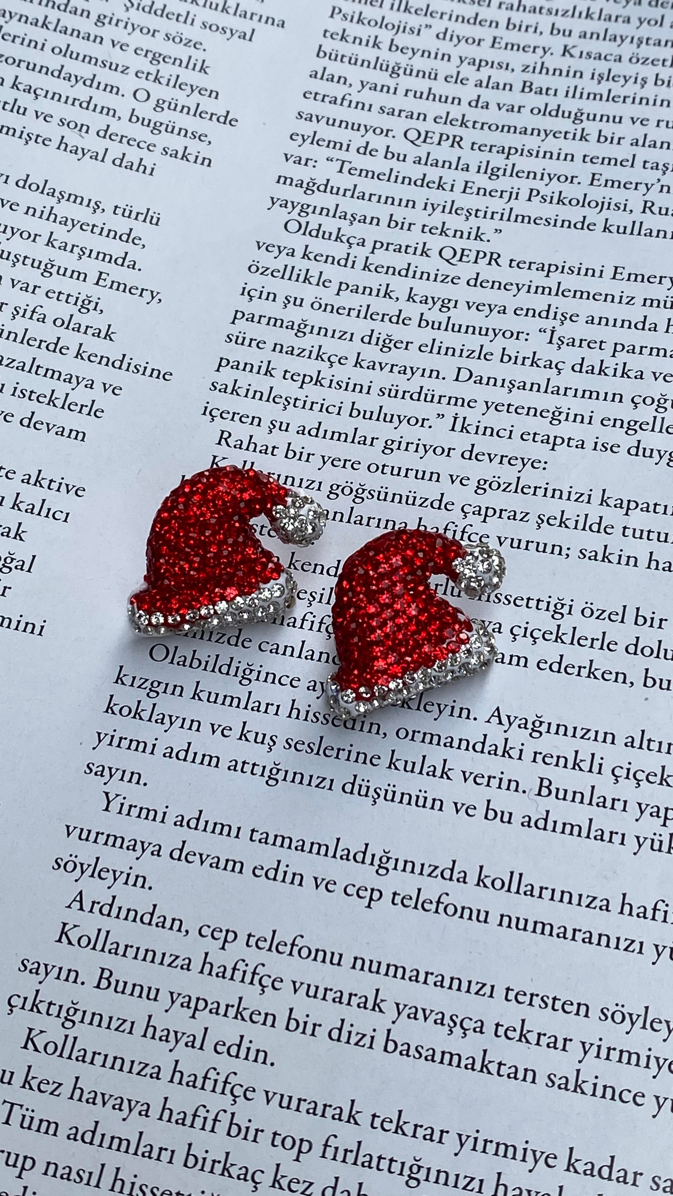 Yeni Yıl Şapka Temalı Küpe 