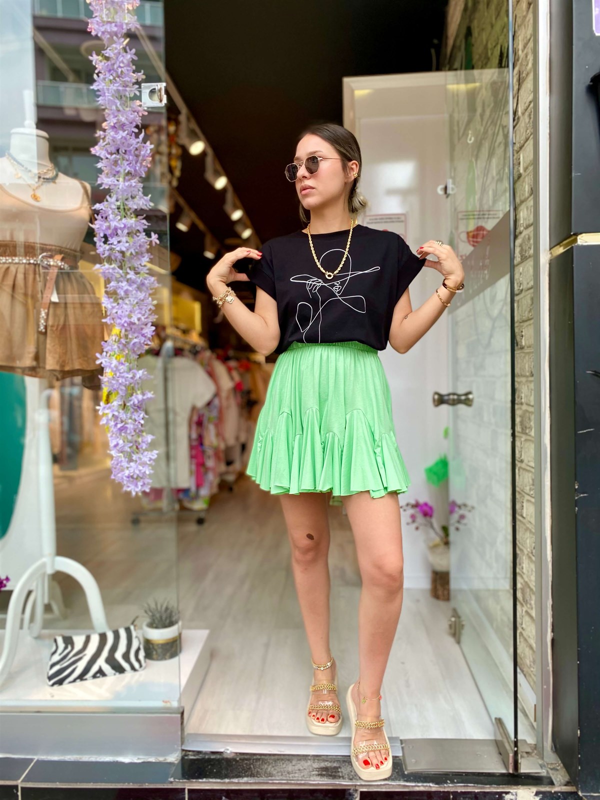 Yeşil Beli Lastikli Fırfırlı Mini Etek