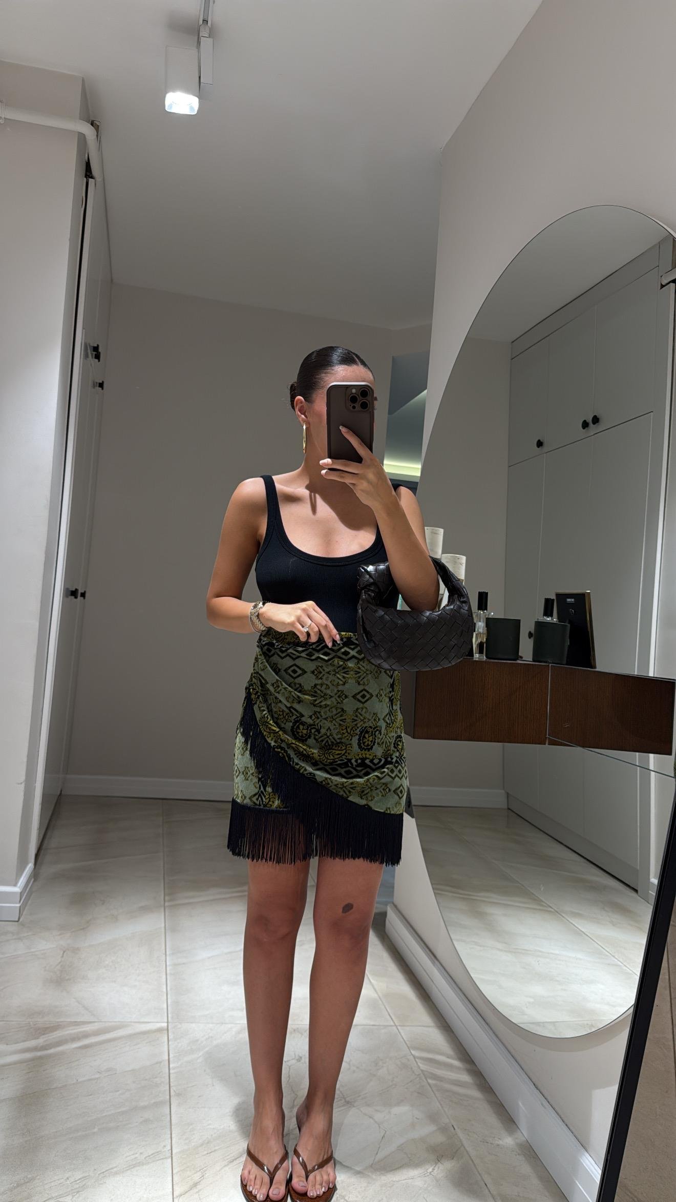 Yeşil Püskül Detaylı Kadife Etek