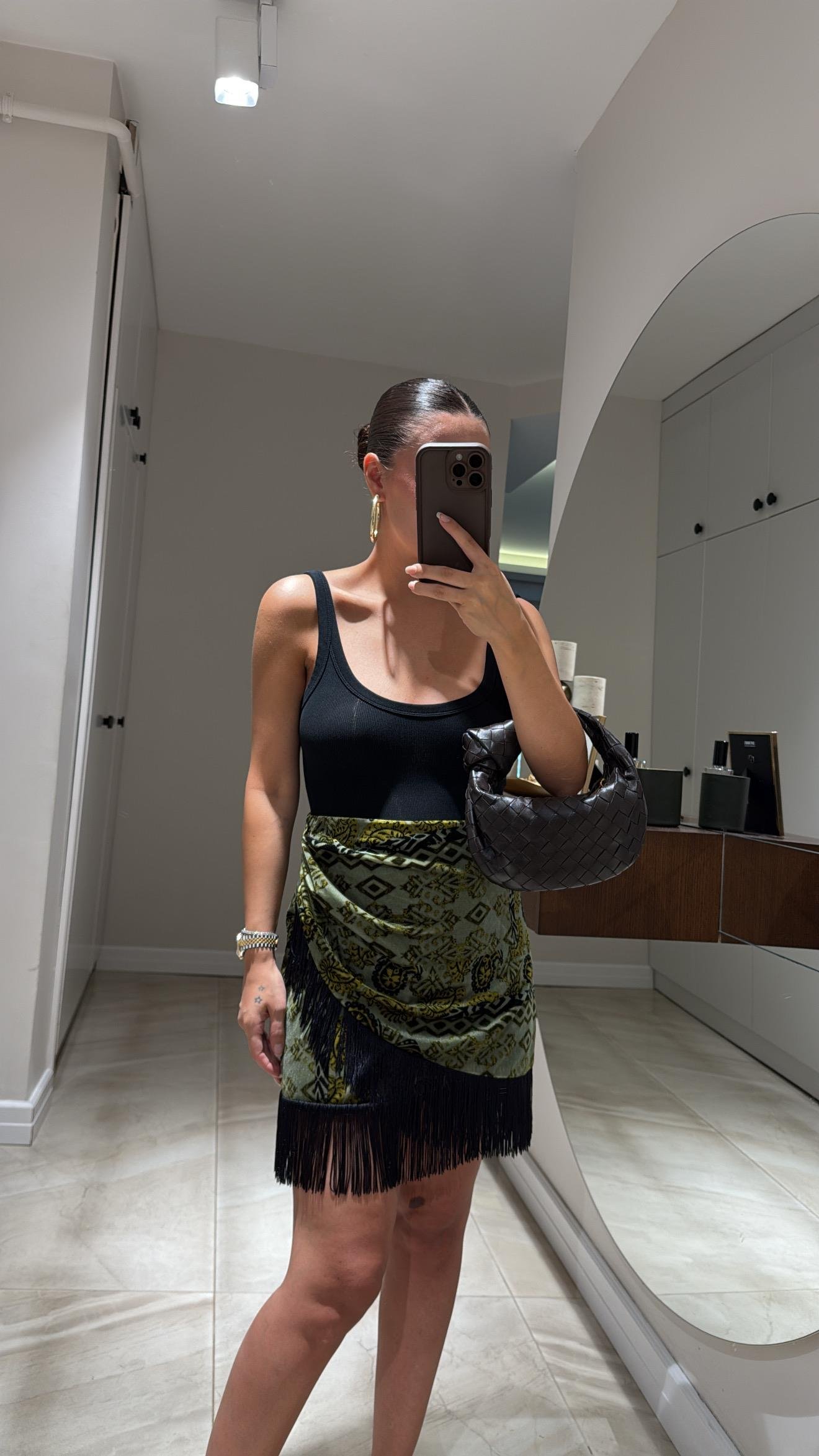 Yeşil Püskül Detaylı Kadife Etek