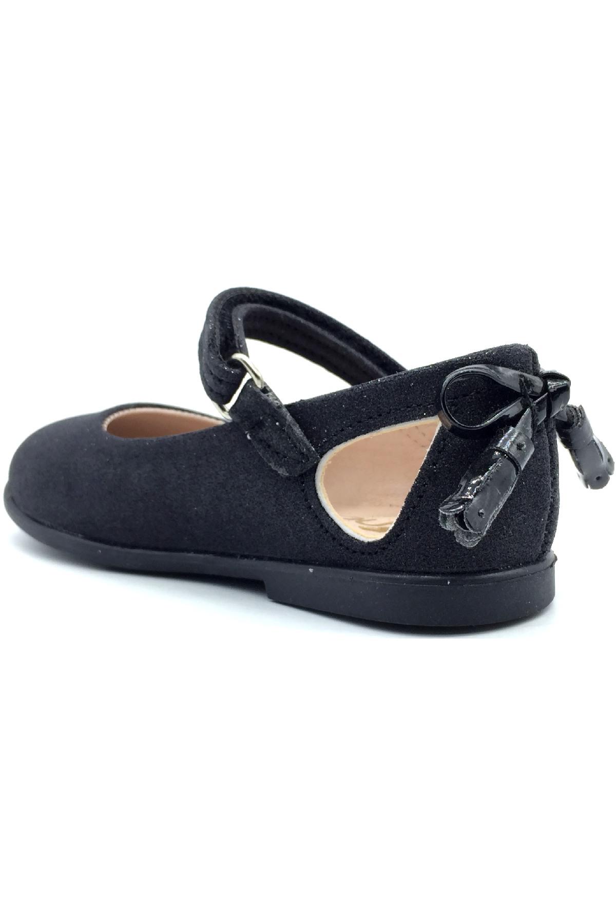 Arkadan Fiyonklu Çocuk Babeti Siyah Sim