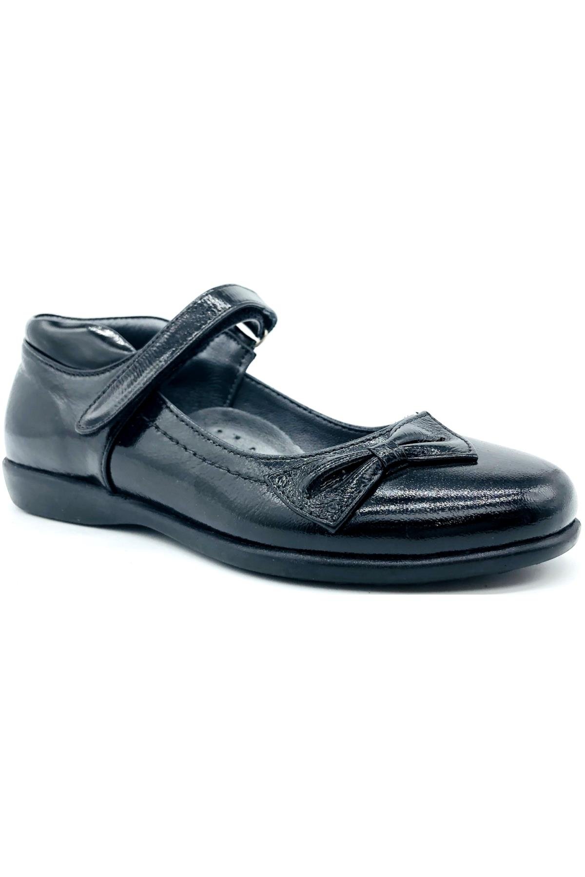 Bantlı Geniş Kalıp Kız Çocuk Okul Ayakkabısı Siyah Rugan