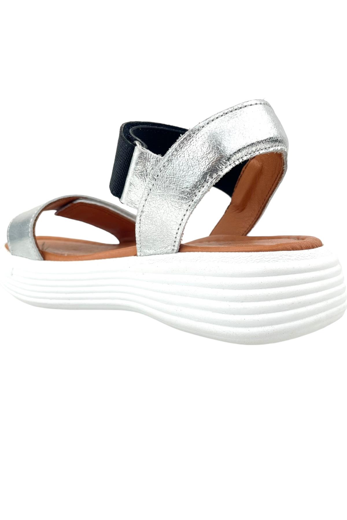 Shiny Deri Sandalet Gümüş