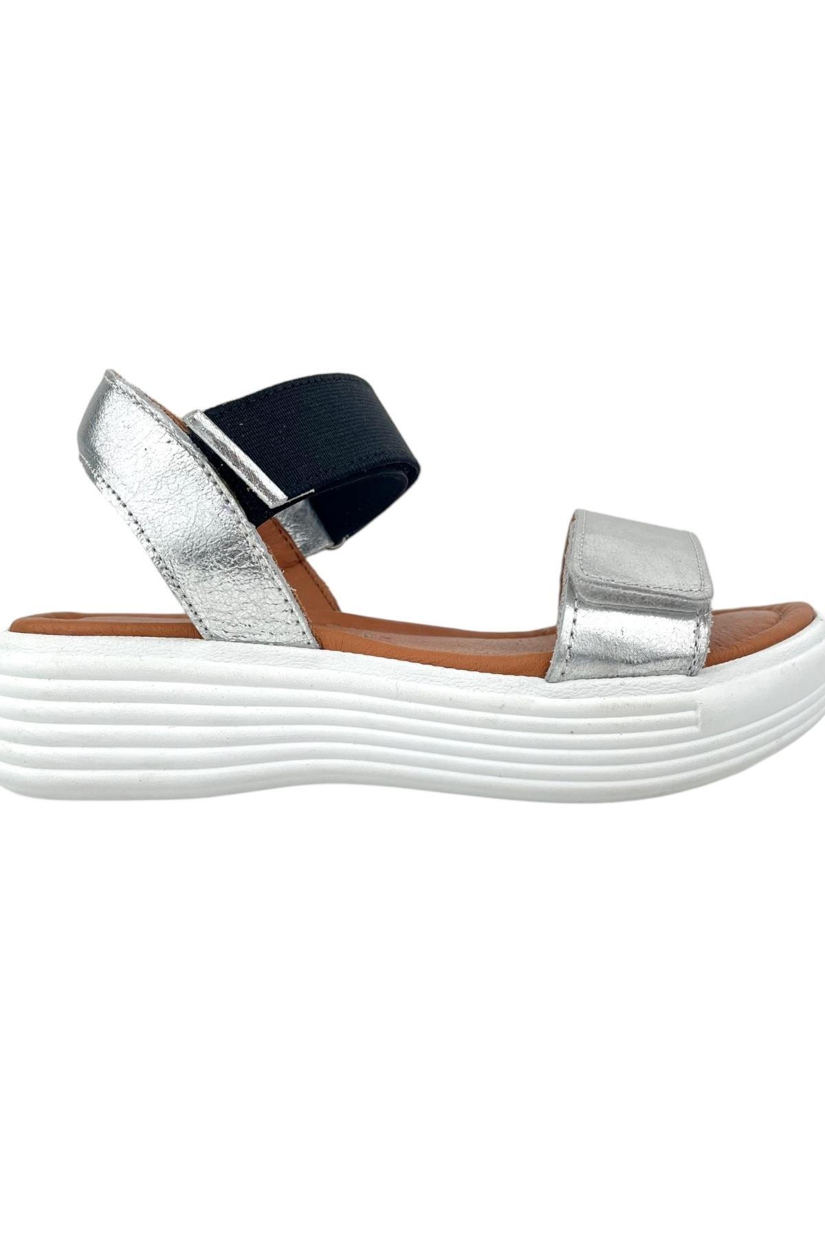 Shiny Deri Sandalet Gümüş