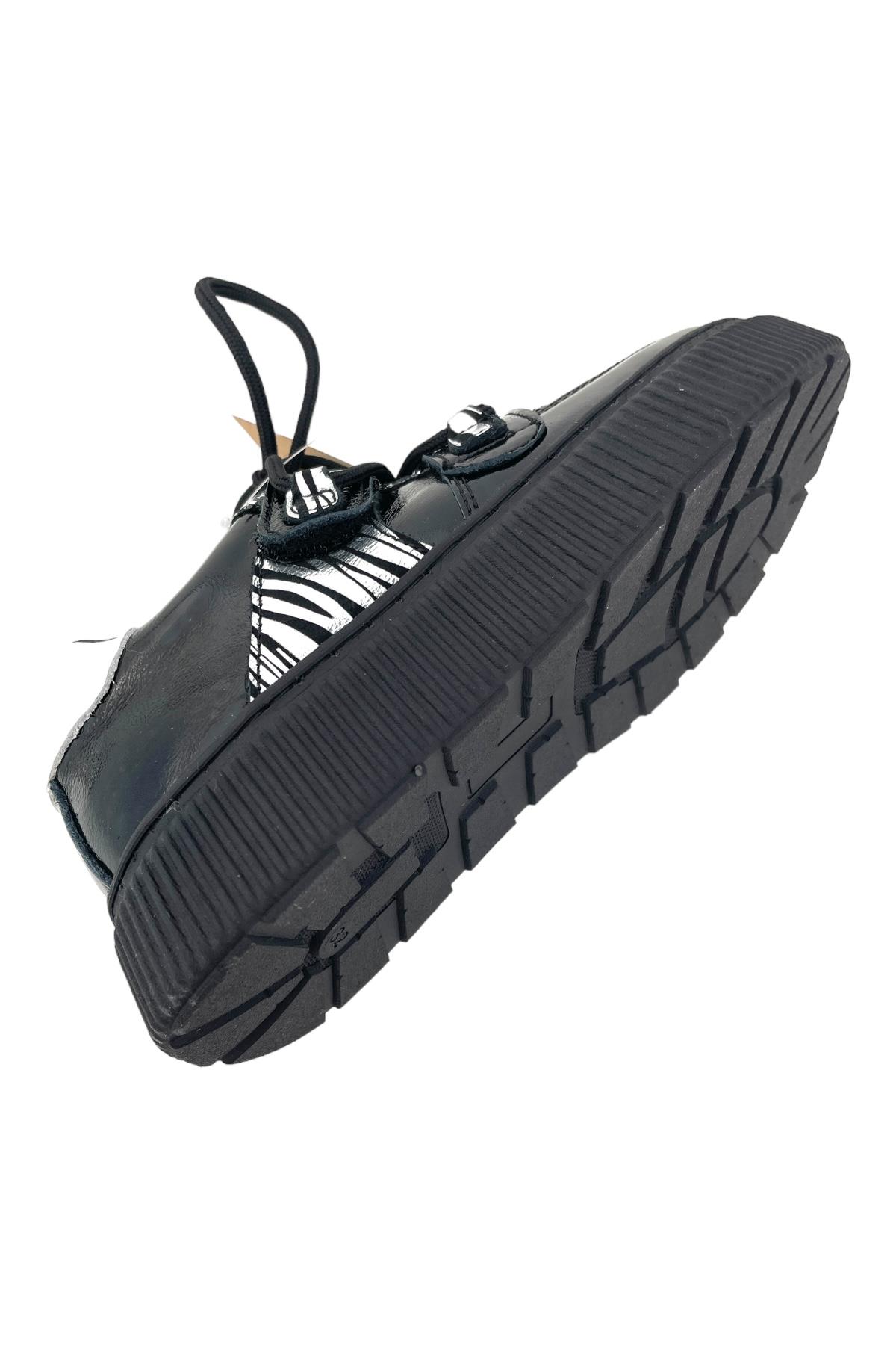 Vermont Kız Çocuk Okul Ayakkabısı Siyah Rugan