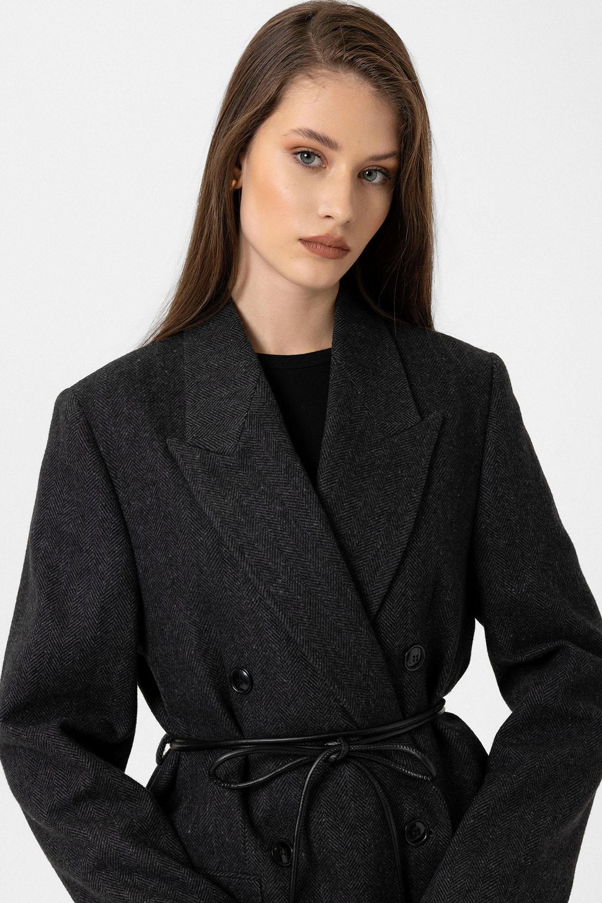 Antioch Antrasit Kadın Balıksırtı Desenli Kruvaze Kaban