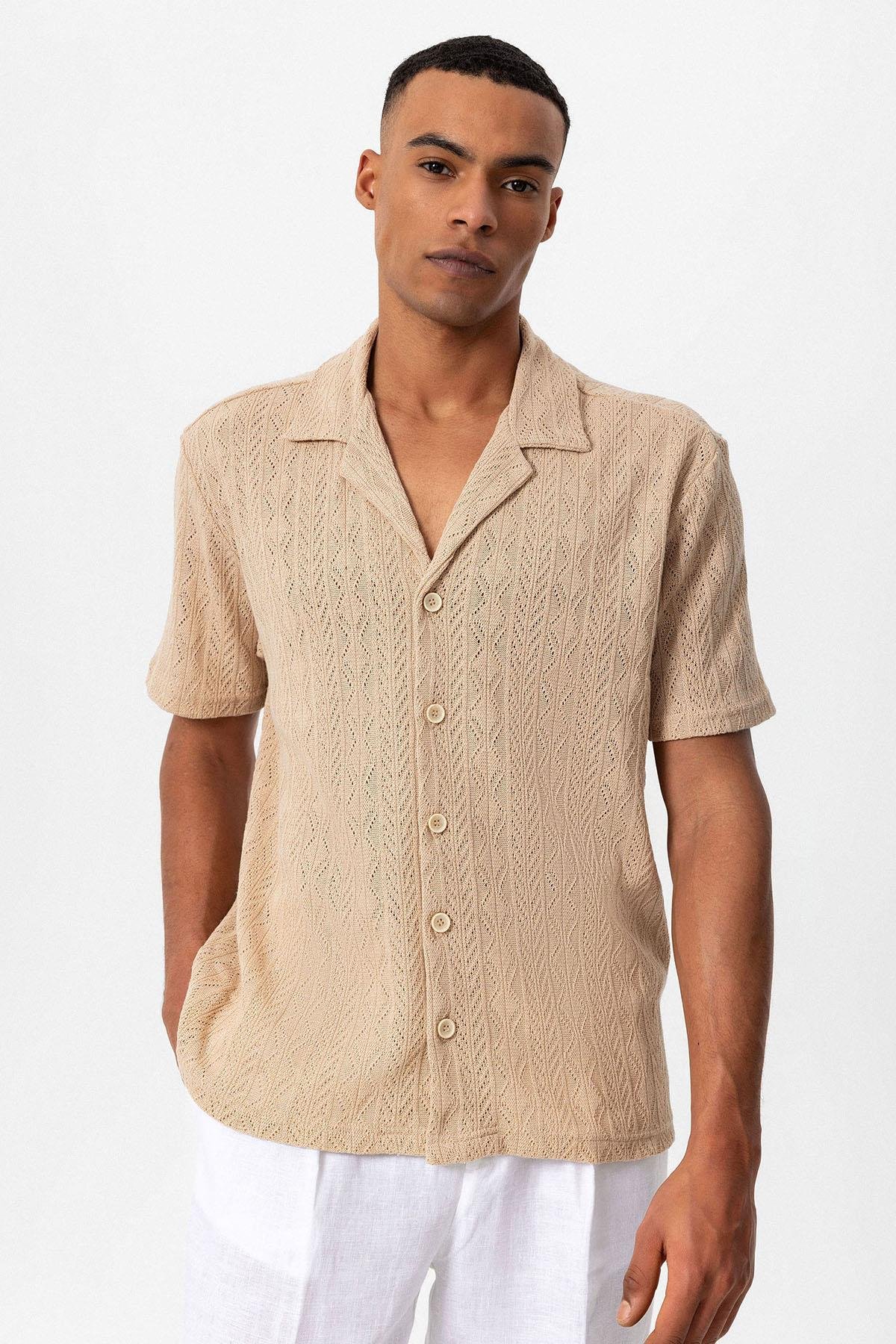 Antioch Bej Apaş Yaka Örme Desenli Erkek Gömlek