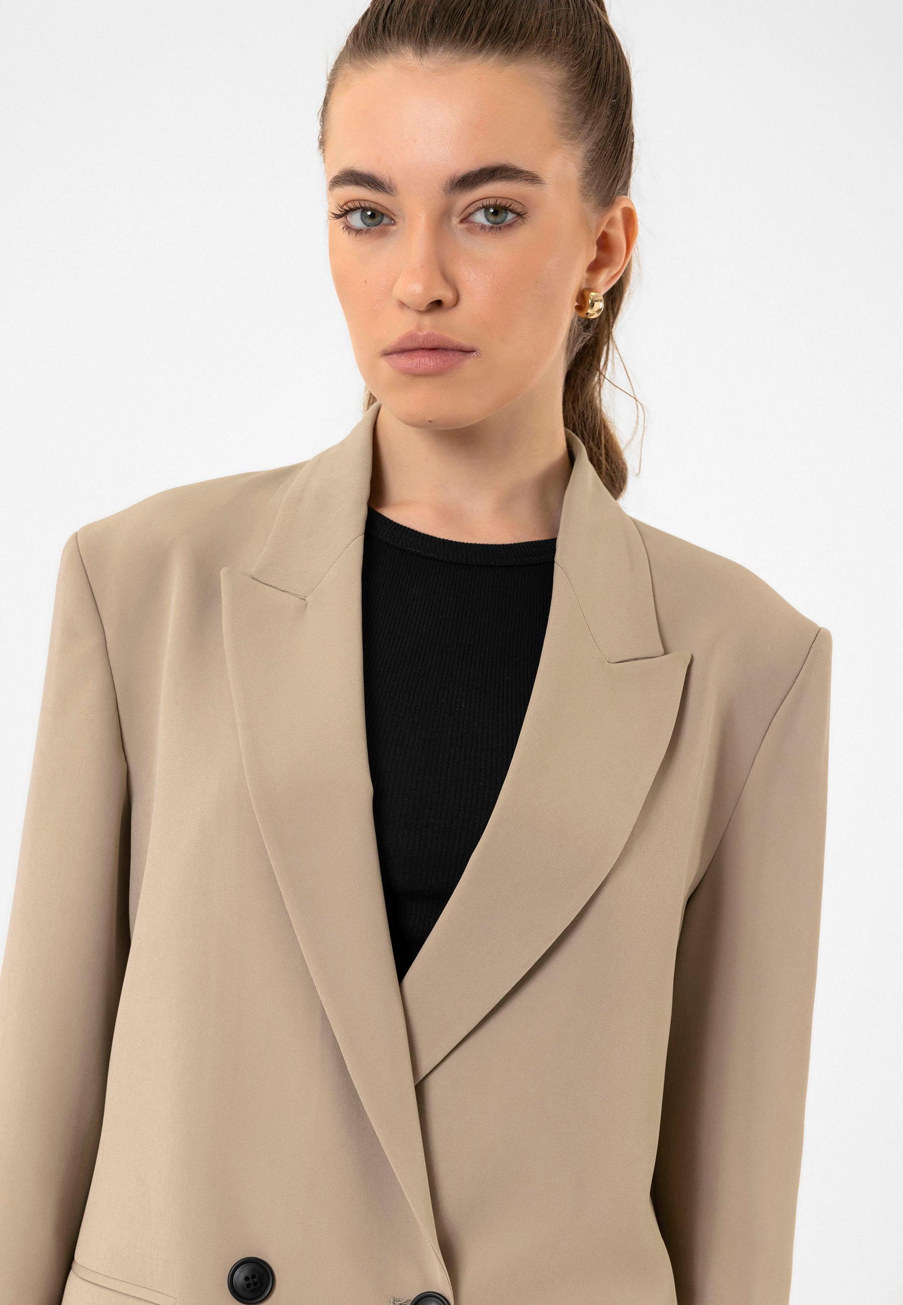 Antioch Bej Kadın Kruvaze Kapama Oversize Blazer Ceket
