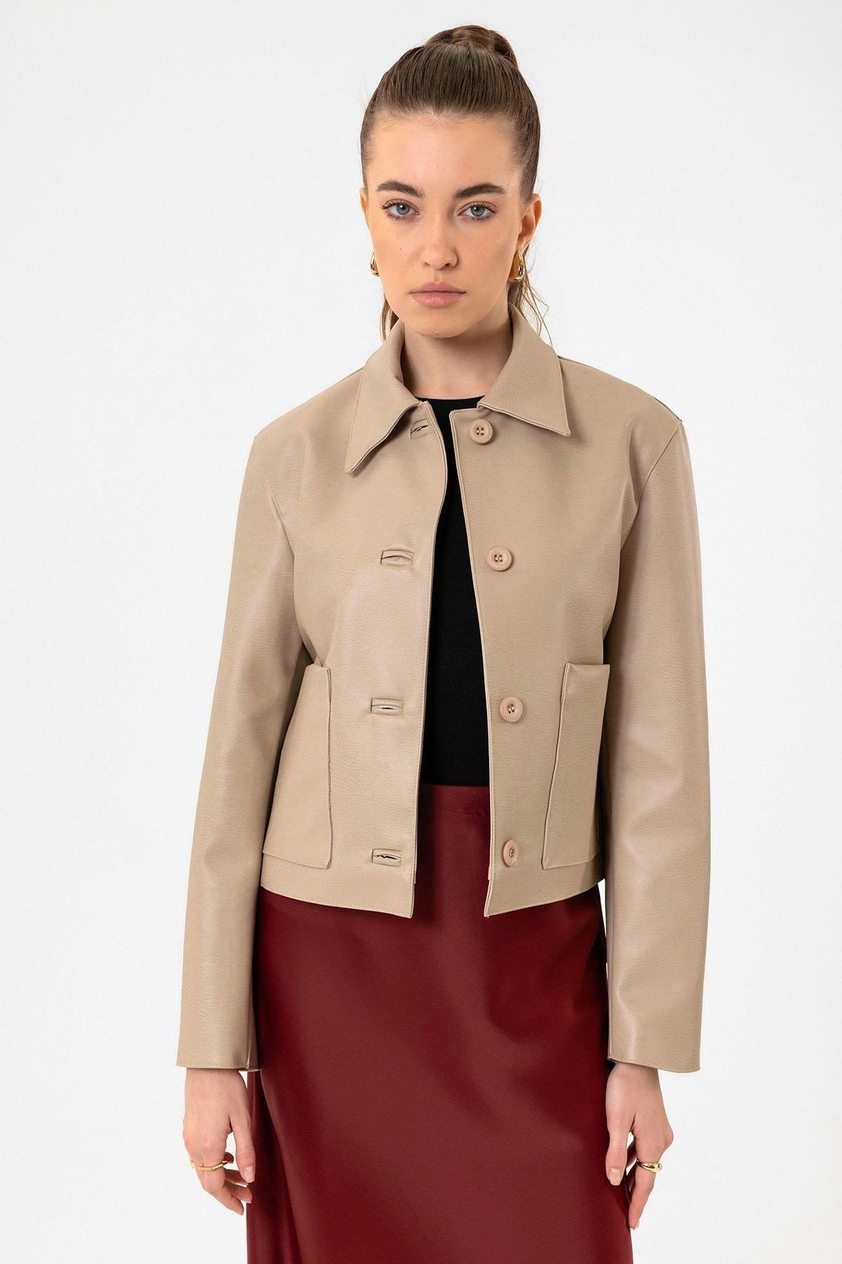 Antioch Bej Kadın Polo Yaka Suni Deri Ceket