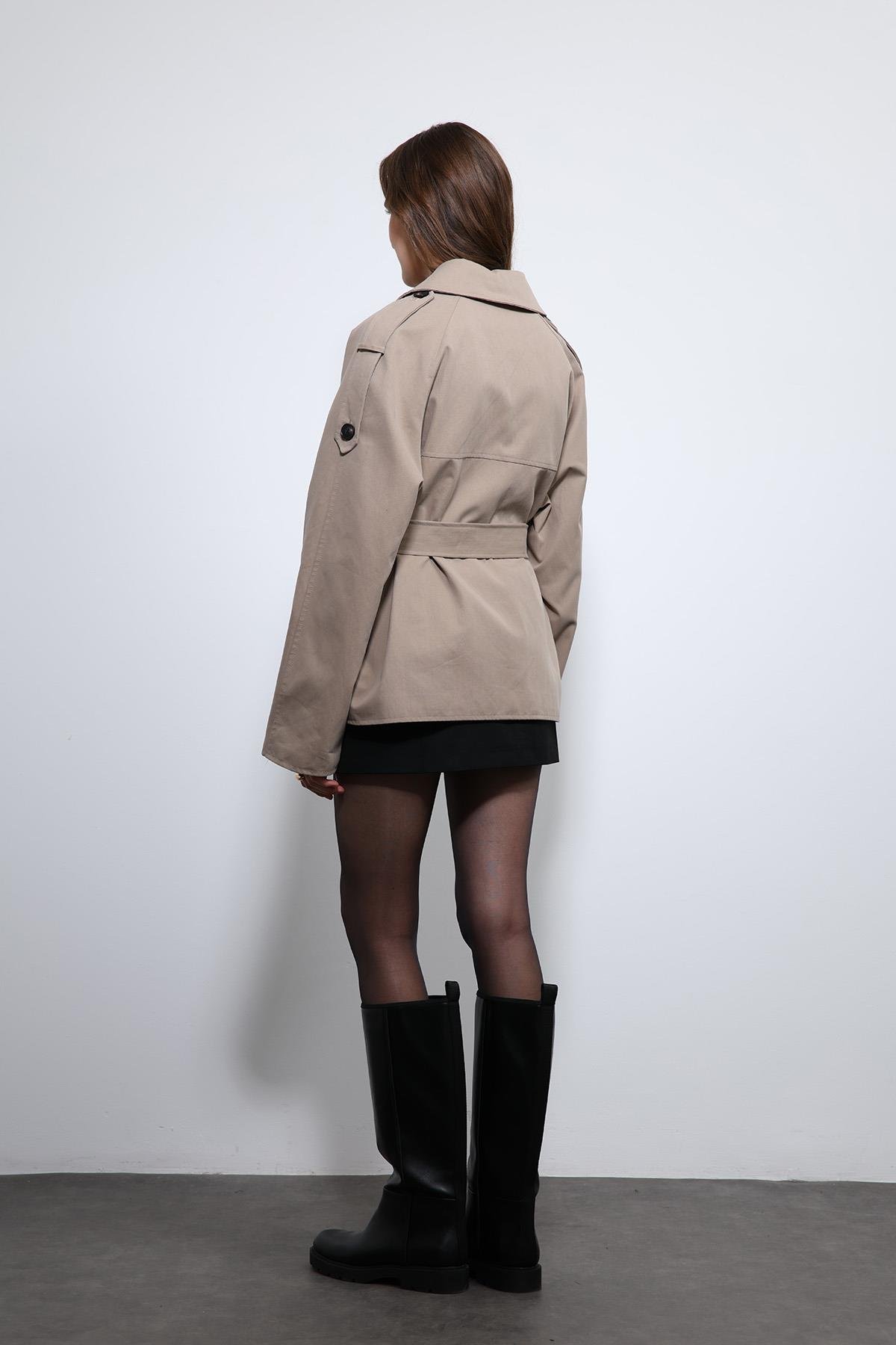 Antioch Bej Kemerli Kısa Trençkot