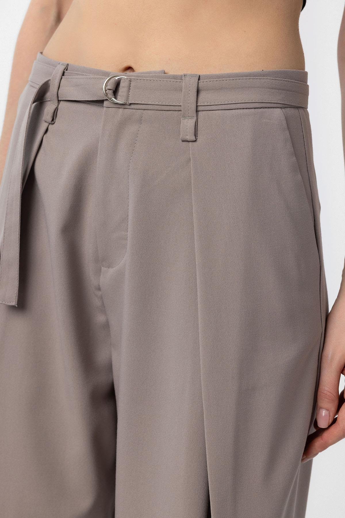 Antioch Bej Kemerli Pilili Kadın Pantolon