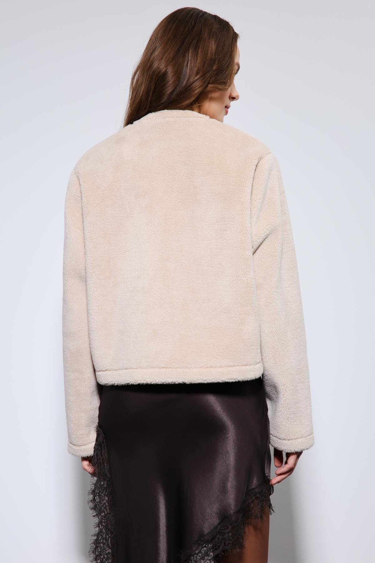 Antioch Bej Süslü Düğmeli Suni Kürk Ceket