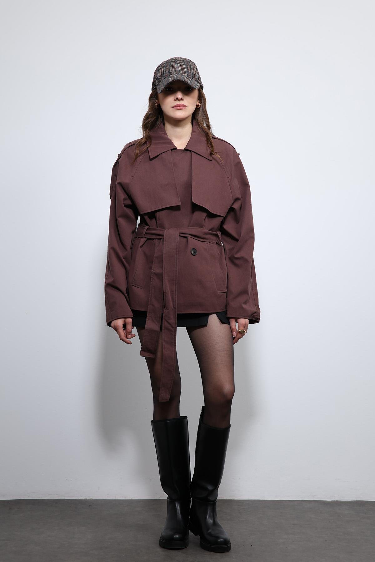 Antioch Bordo Kemerli Kısa Trençkot