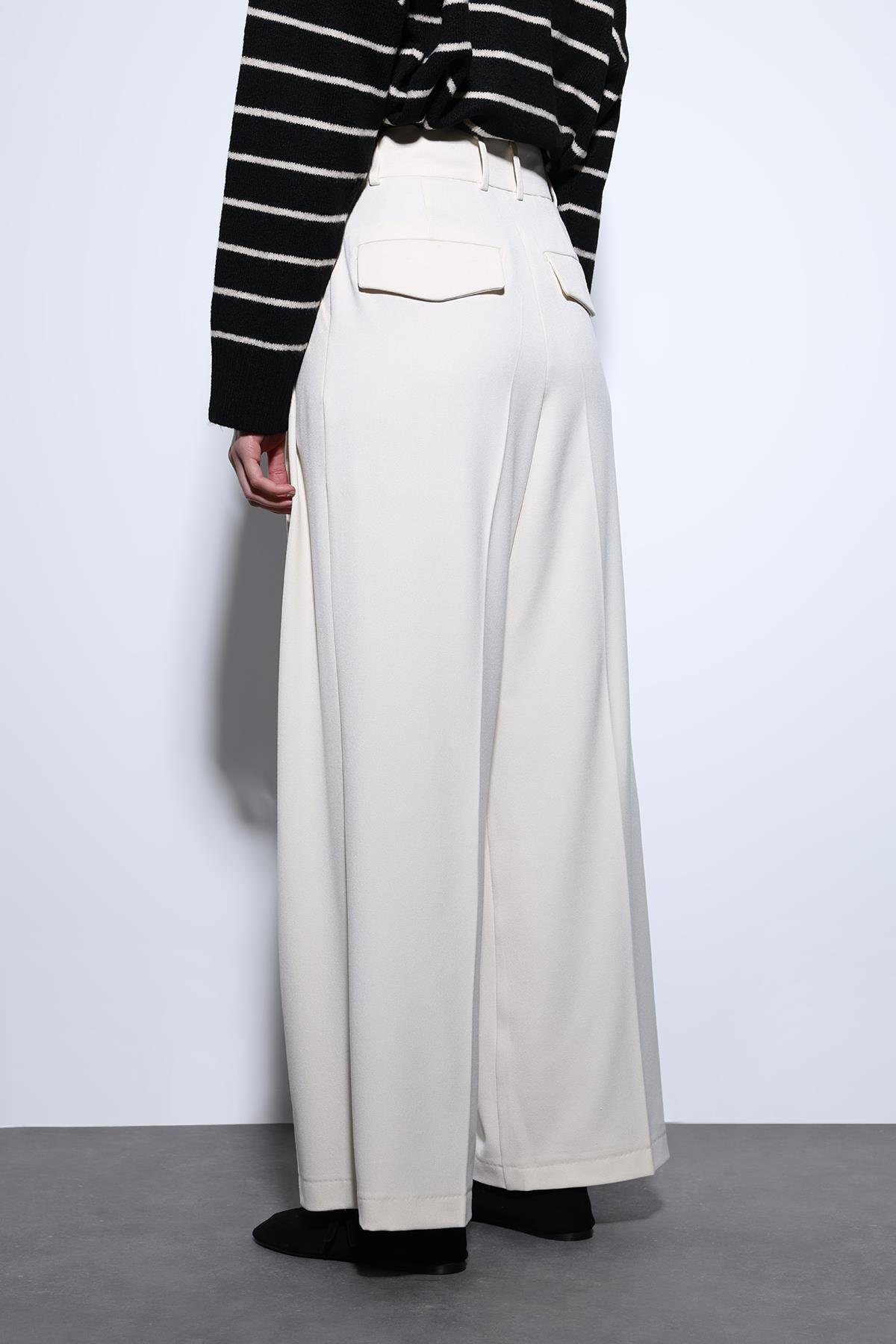 Antioch Ekru Pileli Palazzo Kadın Pantolon