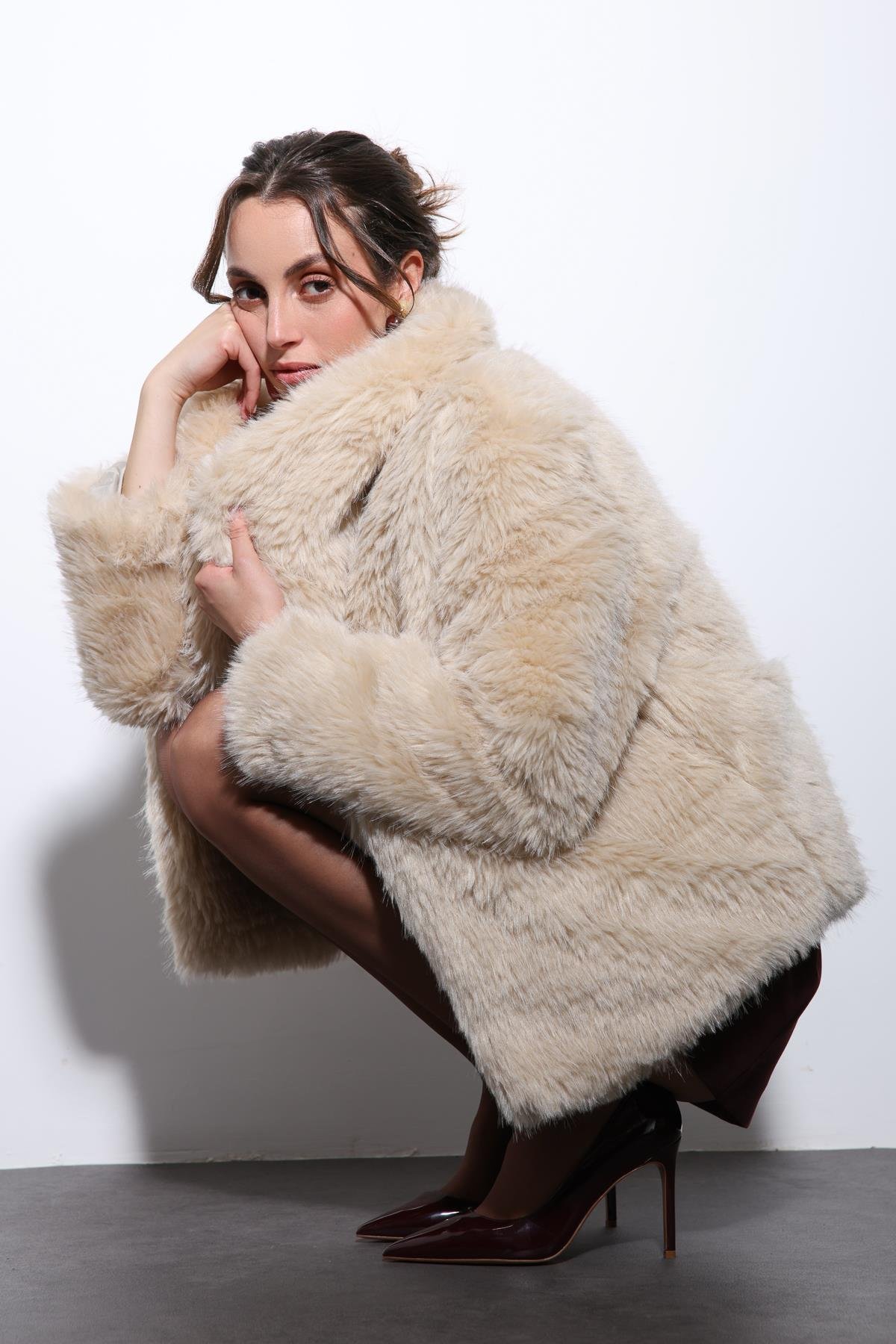 Antioch Ekru Suni Kürk Kadın Ceket