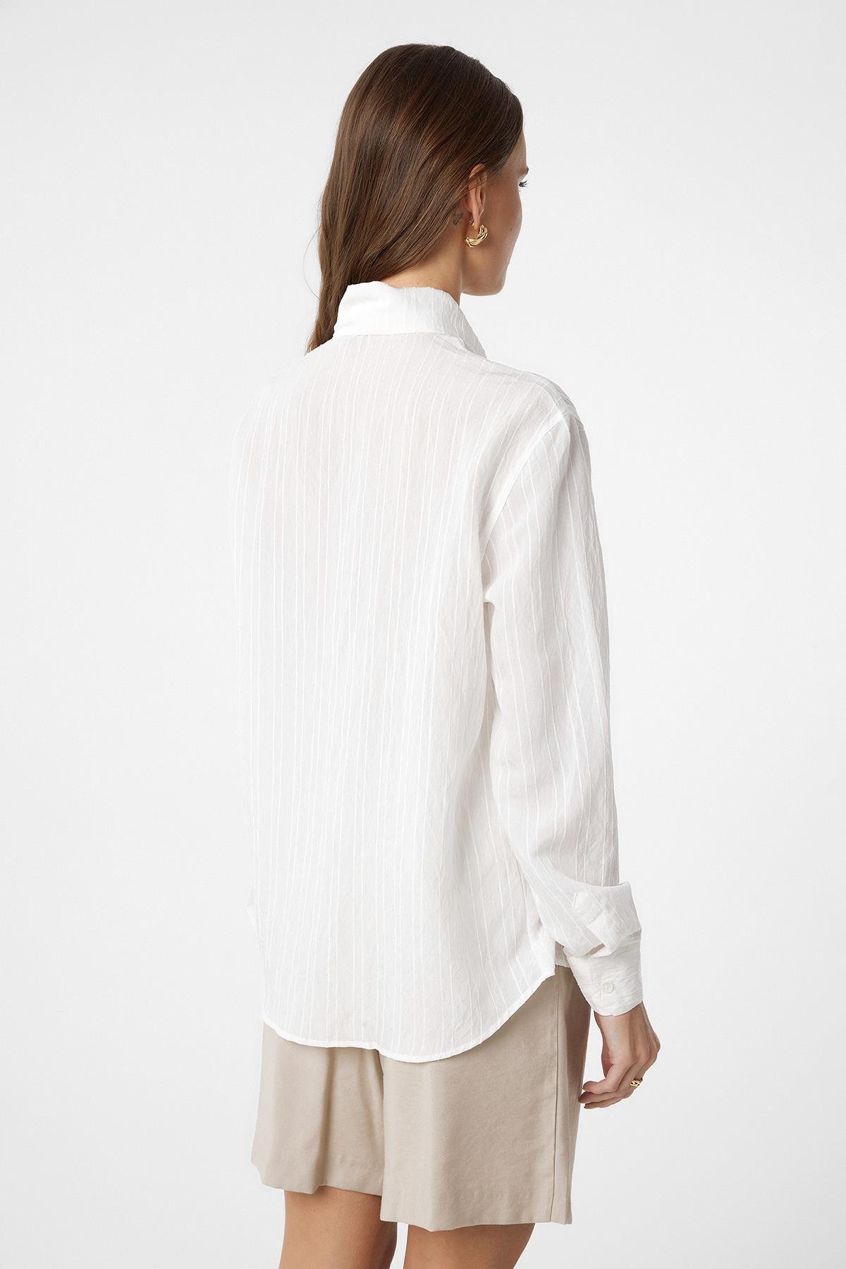 Antioch Ekru Yakası Fularlı Kadın Gömlek