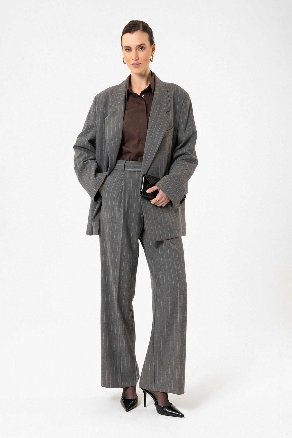 Antioch Gri Kadın Çizgili Oversize Blazer Ceket