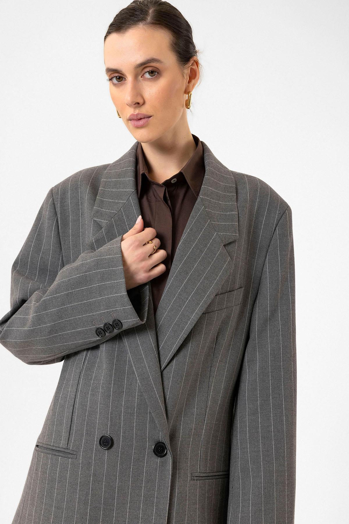 Antioch Gri Kadın Çizgili Oversize Blazer Ceket