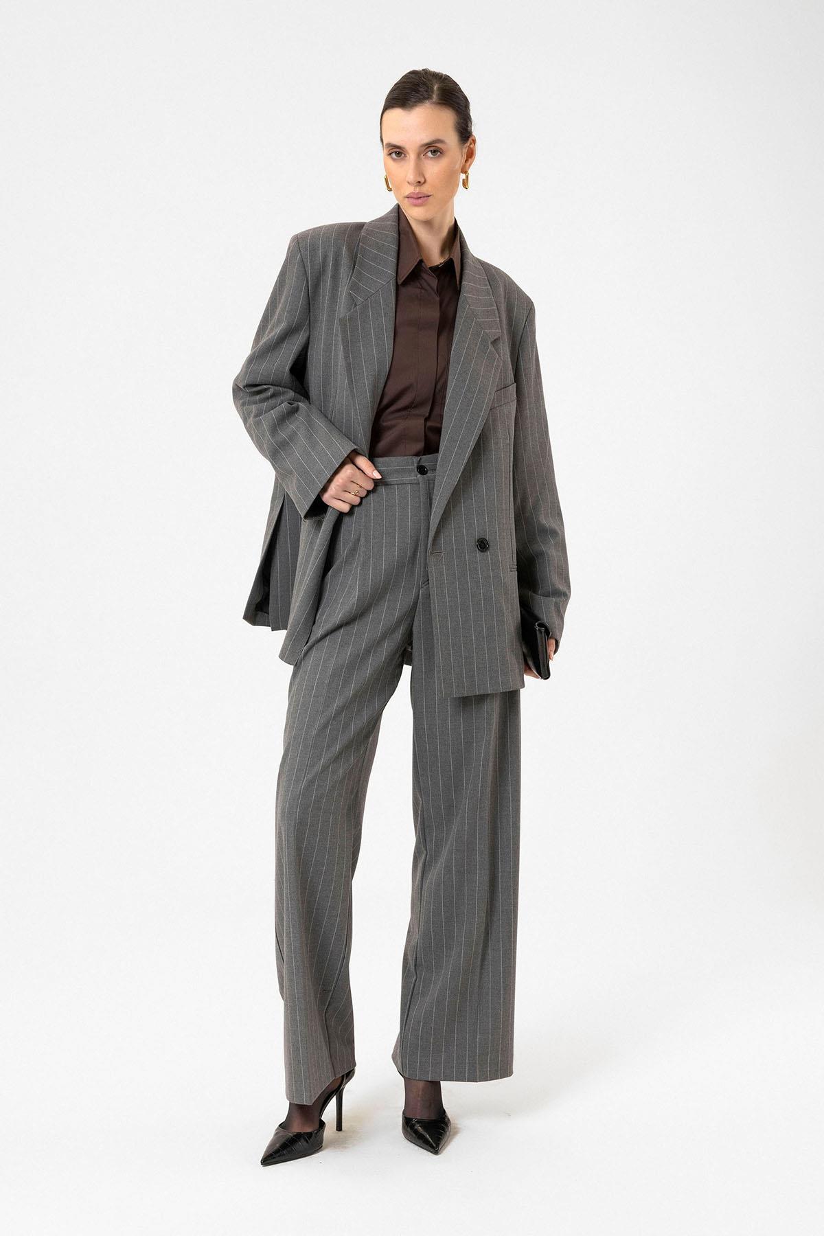 Antioch Gri Kadın Çizgili Oversize Blazer Ceket