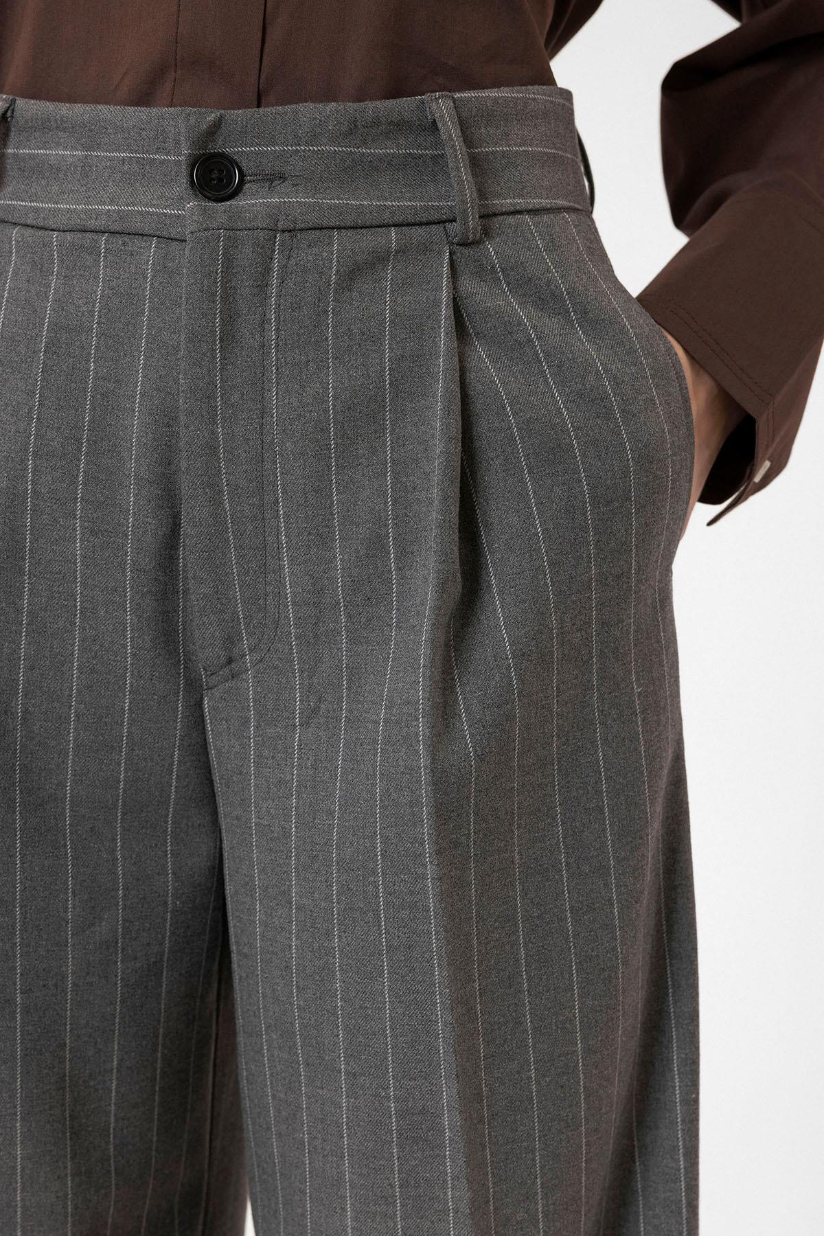 Antioch Gri Kadın Yüksek Bel Pileli Çizgili Pantolon