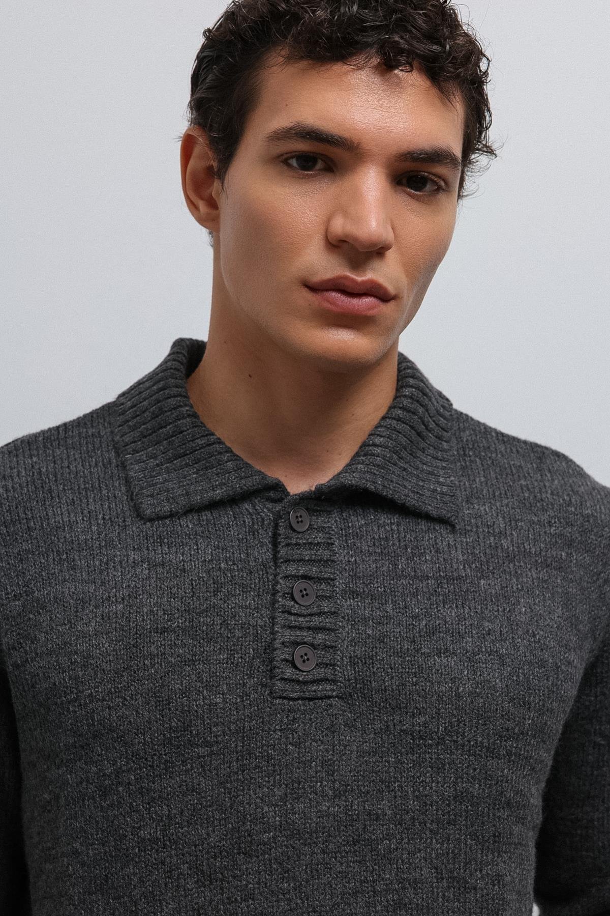 Antioch Gri Melanj Düğmeli Yaka Erkek Kazak