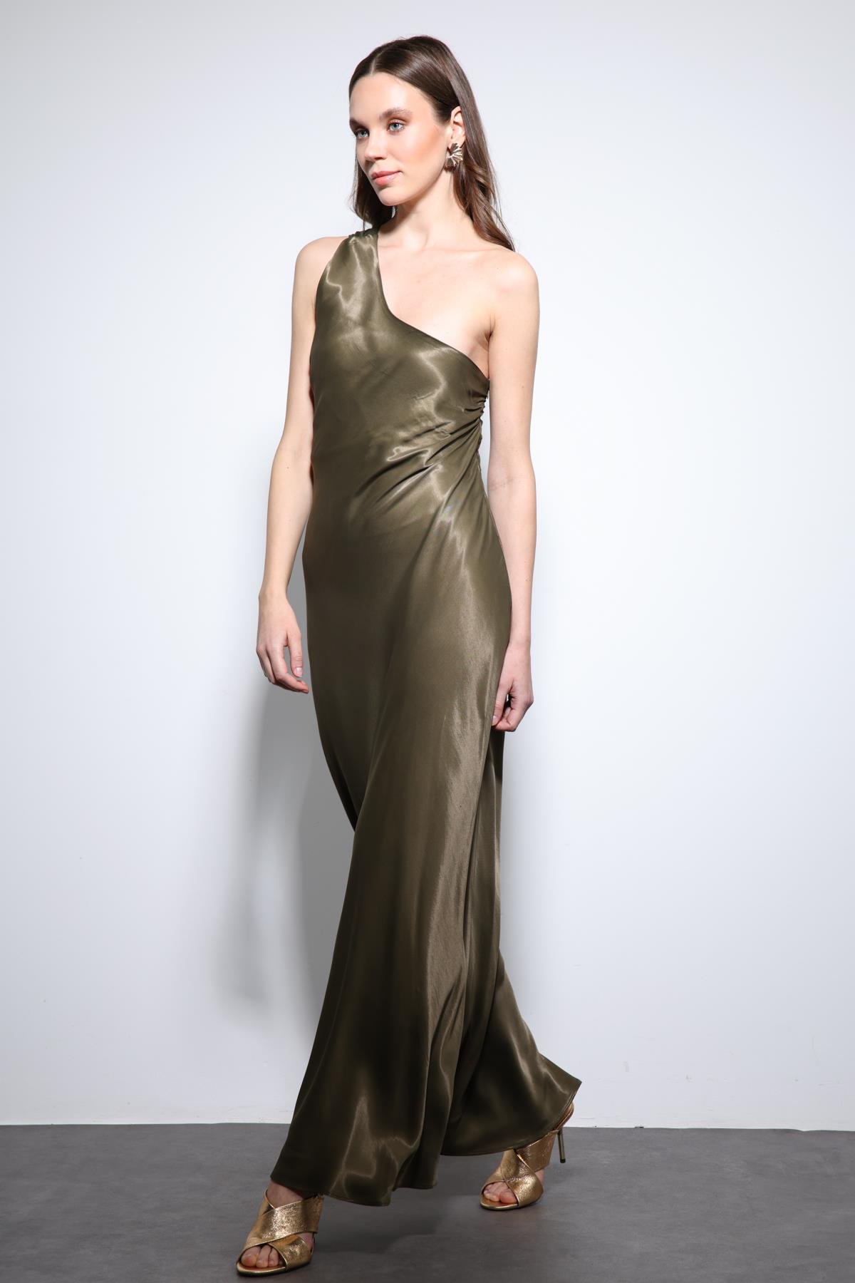 Antioch Haki Asimetrik Yaka Saten Uzun Elbise